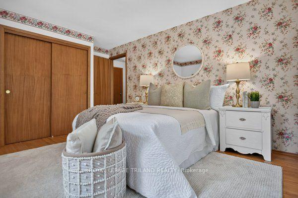 Photo 19 of 657 Viscount Road, London, South O — HOMEH