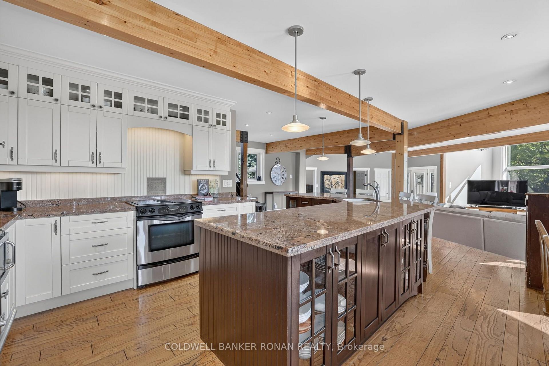 Photo 12 of 18250 Duffy's Lane, Caledon, Rural Caledon — HOMEH