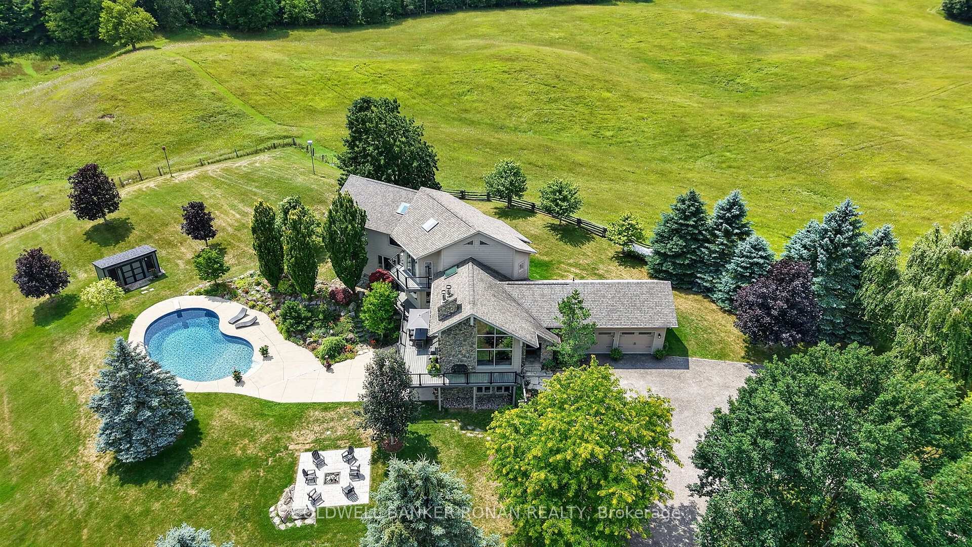 Photo 49 of 18250 Duffy's Lane, Caledon, Rural Caledon — HOMEH