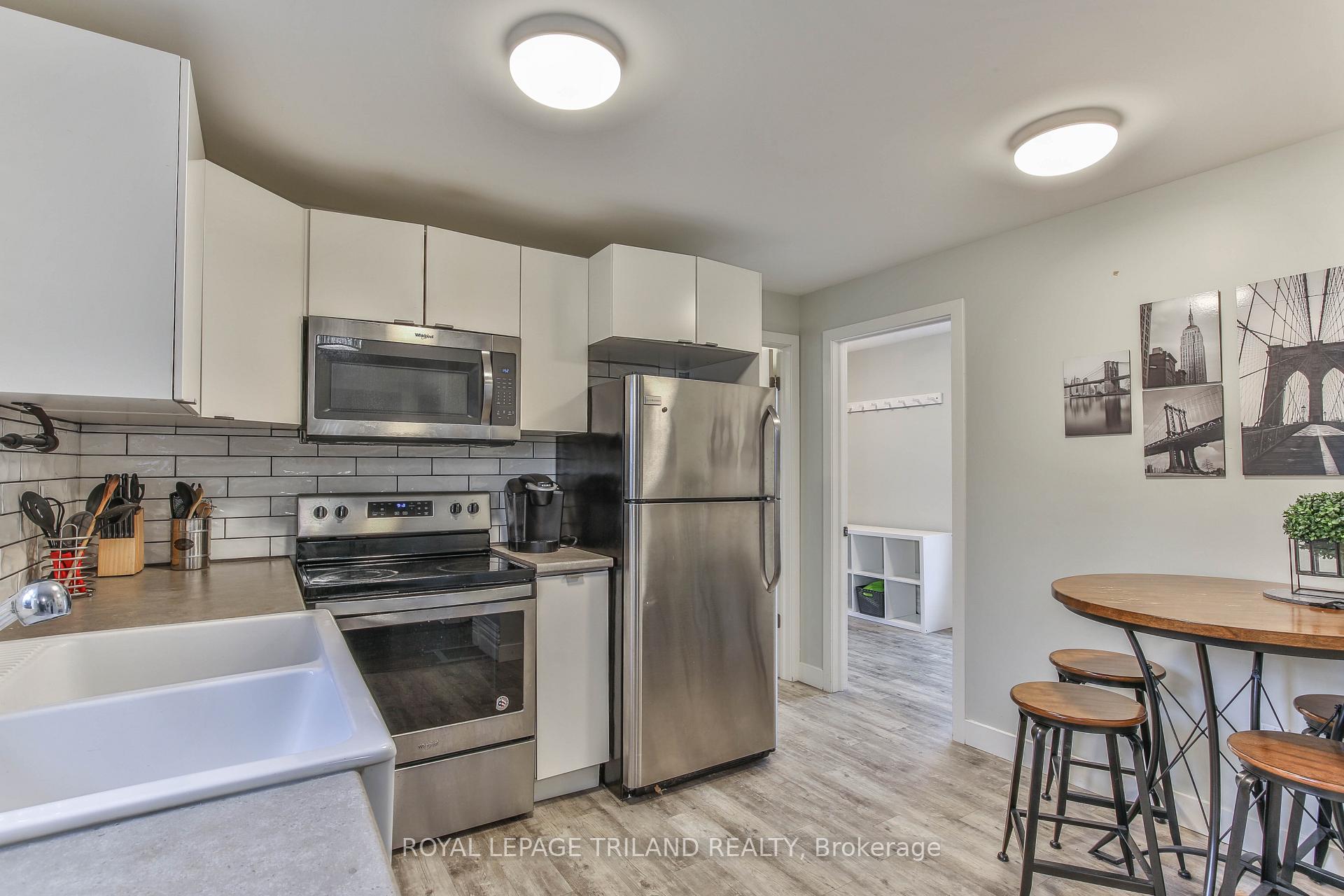 Photo 4 of Unit #Upper, 918 William Street, London, East B — HOMEH