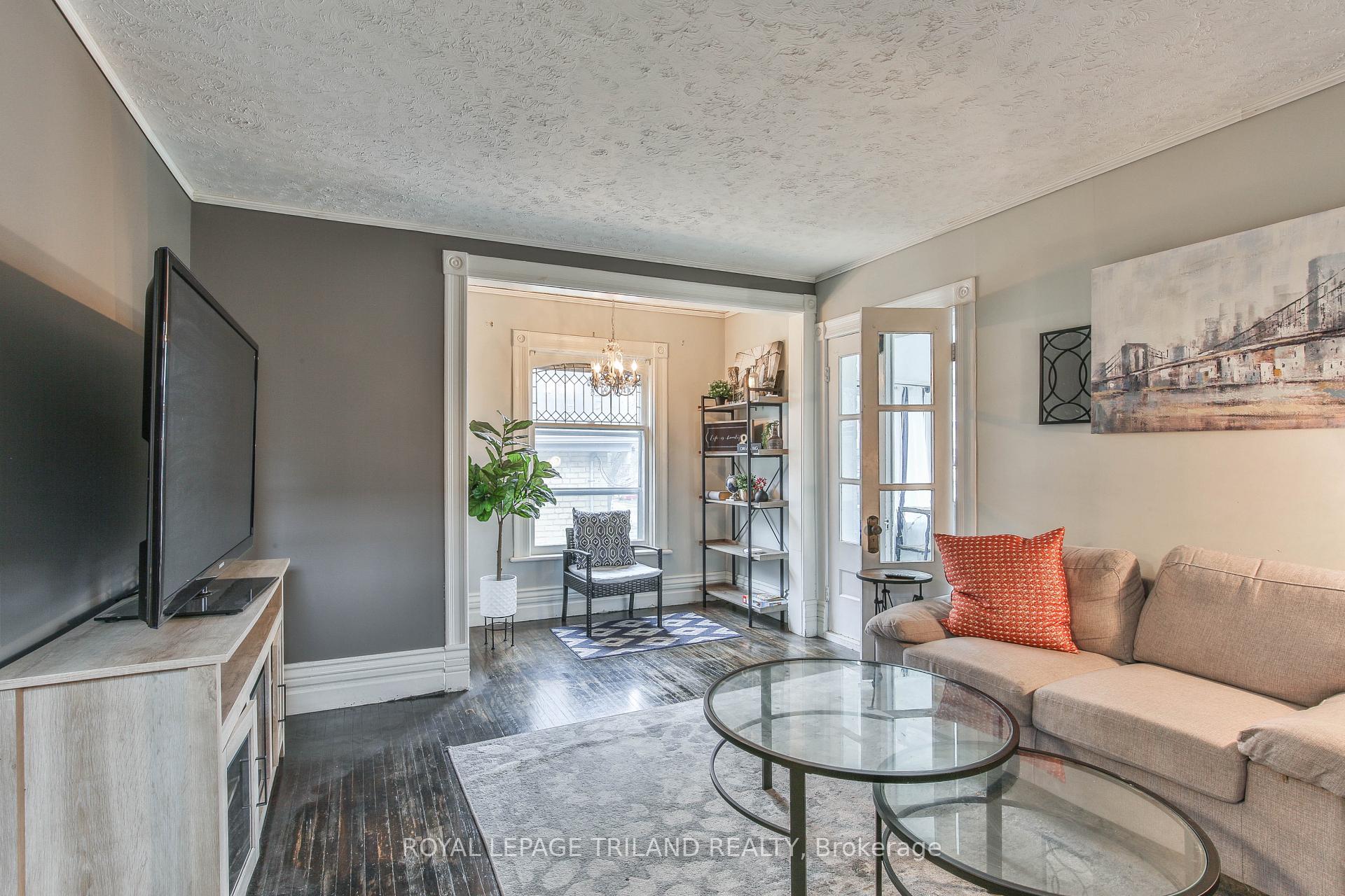 Photo 10 of Unit #Upper, 918 William Street, London, East B — HOMEH