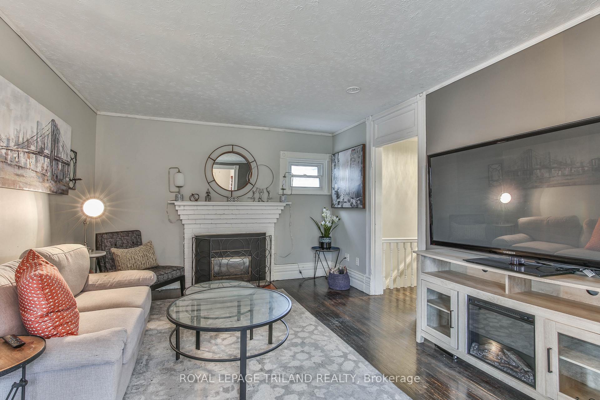 Photo 11 of Unit #Upper, 918 William Street, London, East B — HOMEH