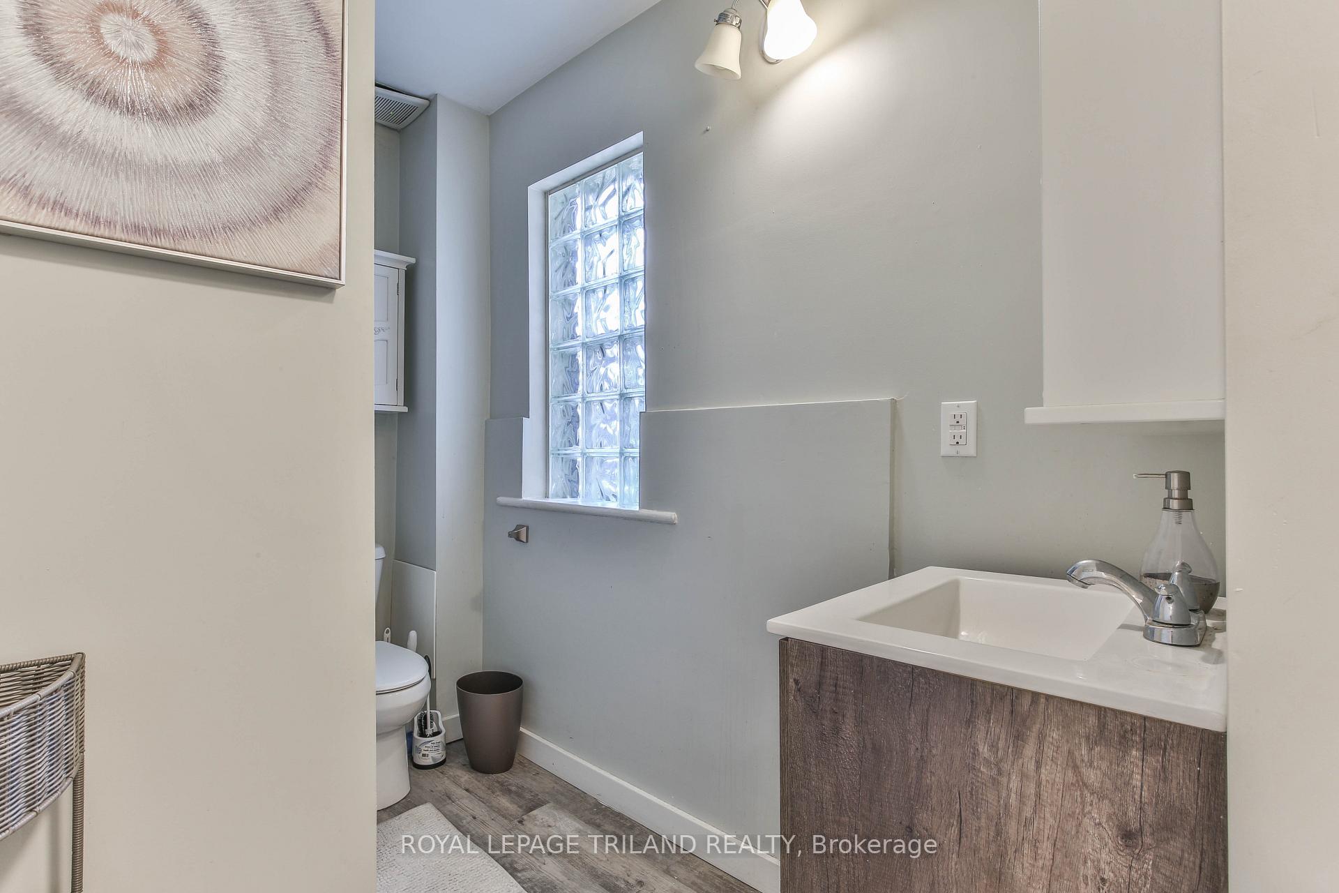 Photo 19 of Unit #Upper, 918 William Street, London, East B — HOMEH