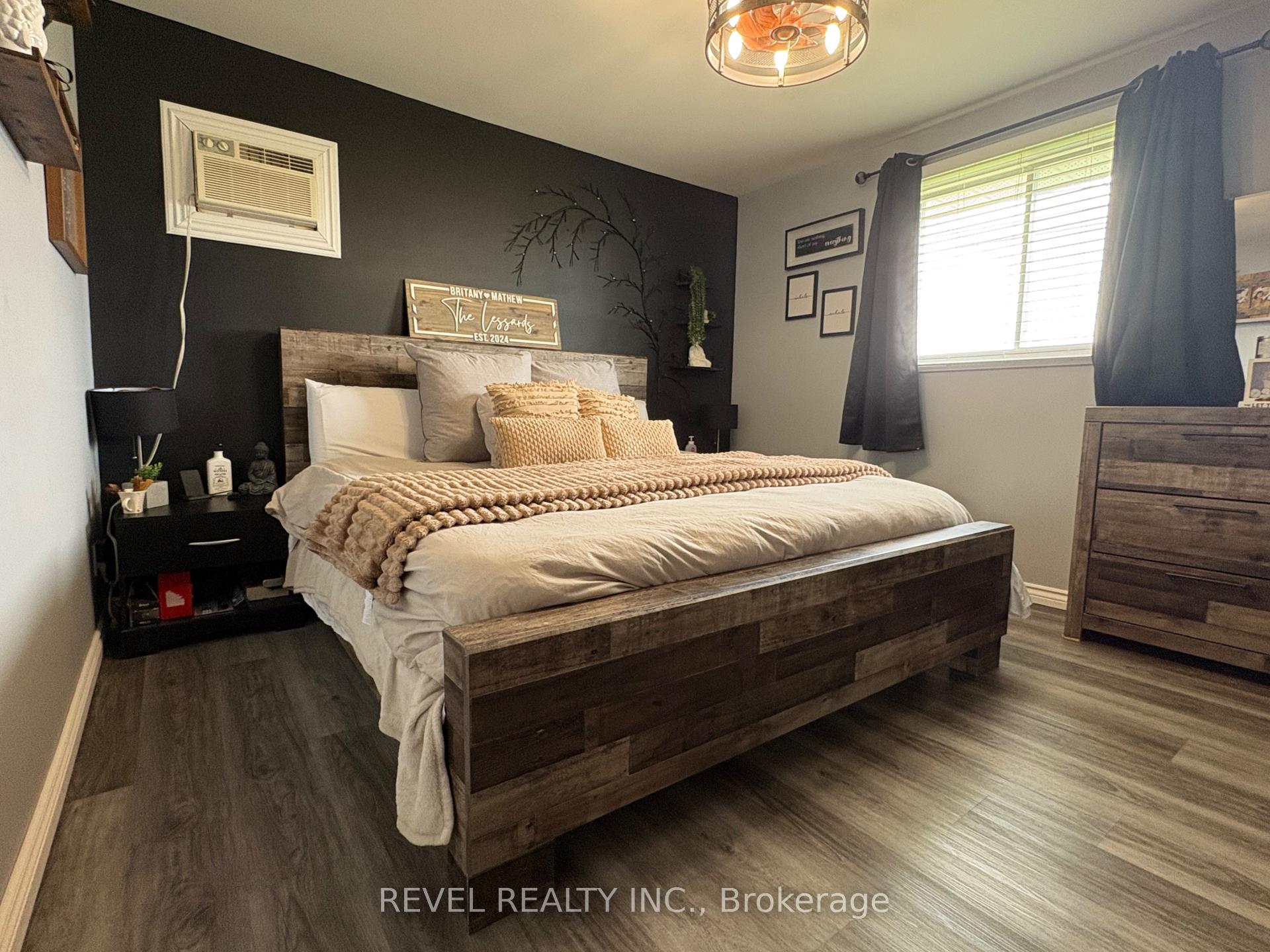 Photo 19 of 127 Genier Road, Cochrane — HOMEH
