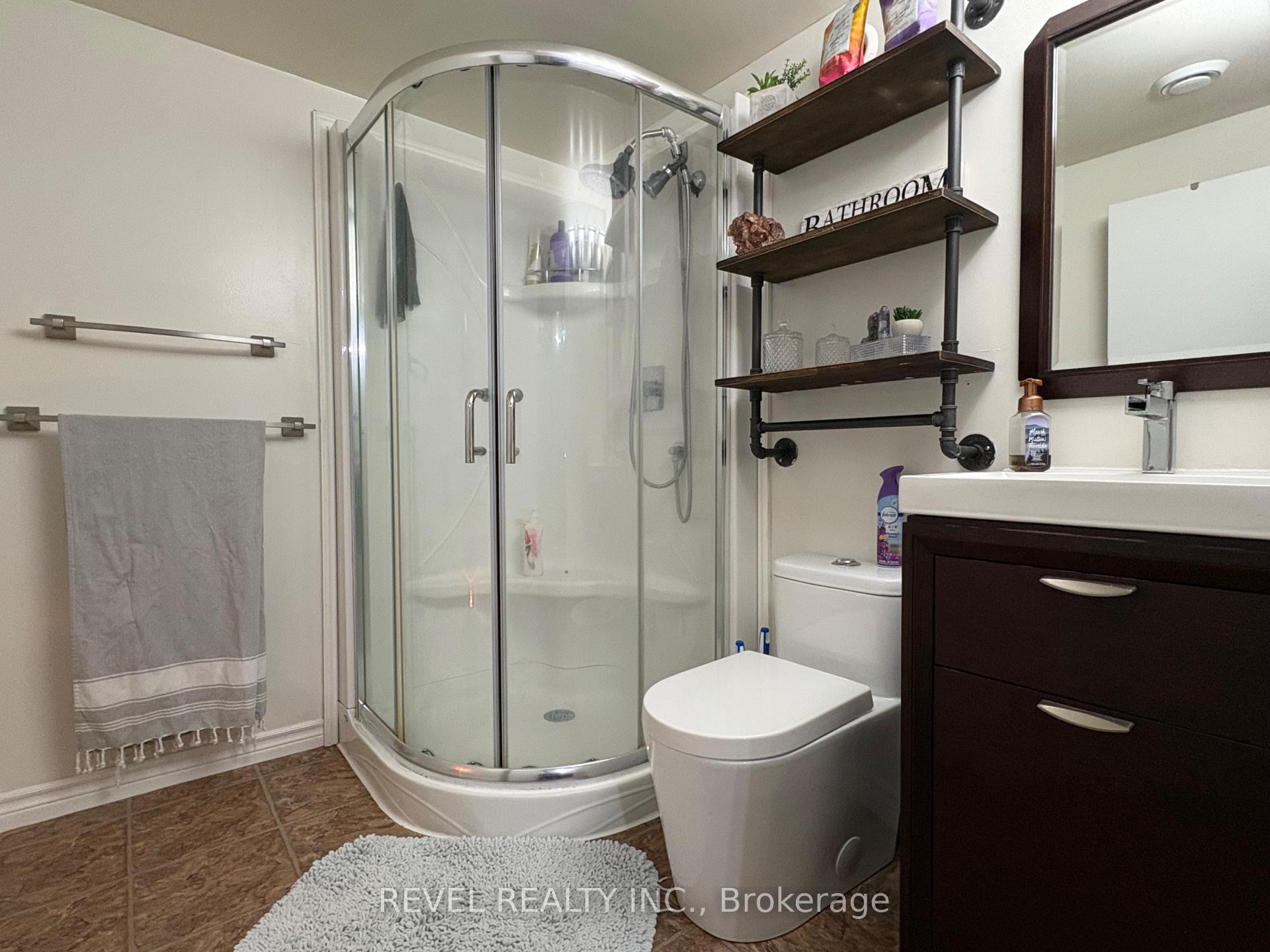 Photo 26 of 127 Genier Road, Cochrane — HOMEH