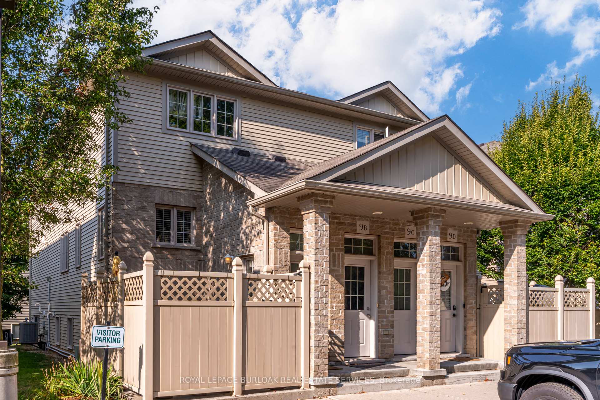 Front of Unit 9A, 1941 Ottawa Street S