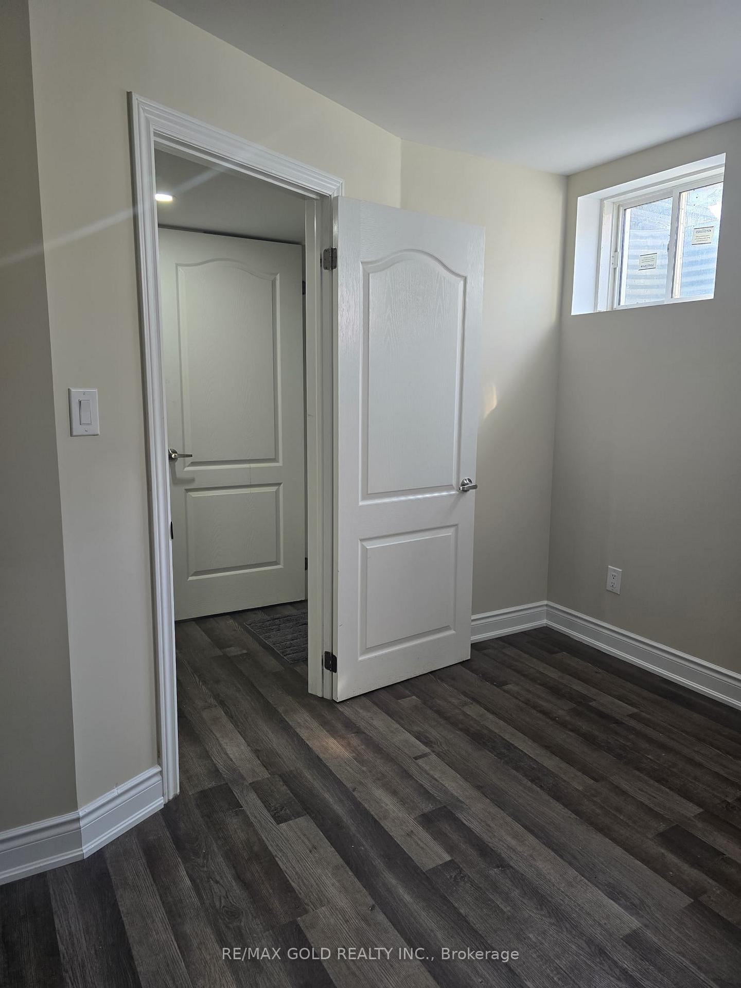 Photo 15 of Unit Bsmt, 35 Dolobram Trail, Brampton, Northwest Brampton — HOMEH