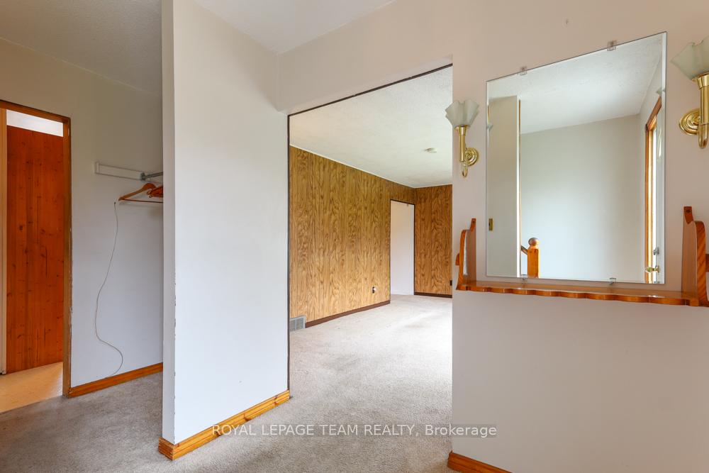 Photo 11 of 1454 Stagecoach Road, Ottawa, Greely — HOMEH