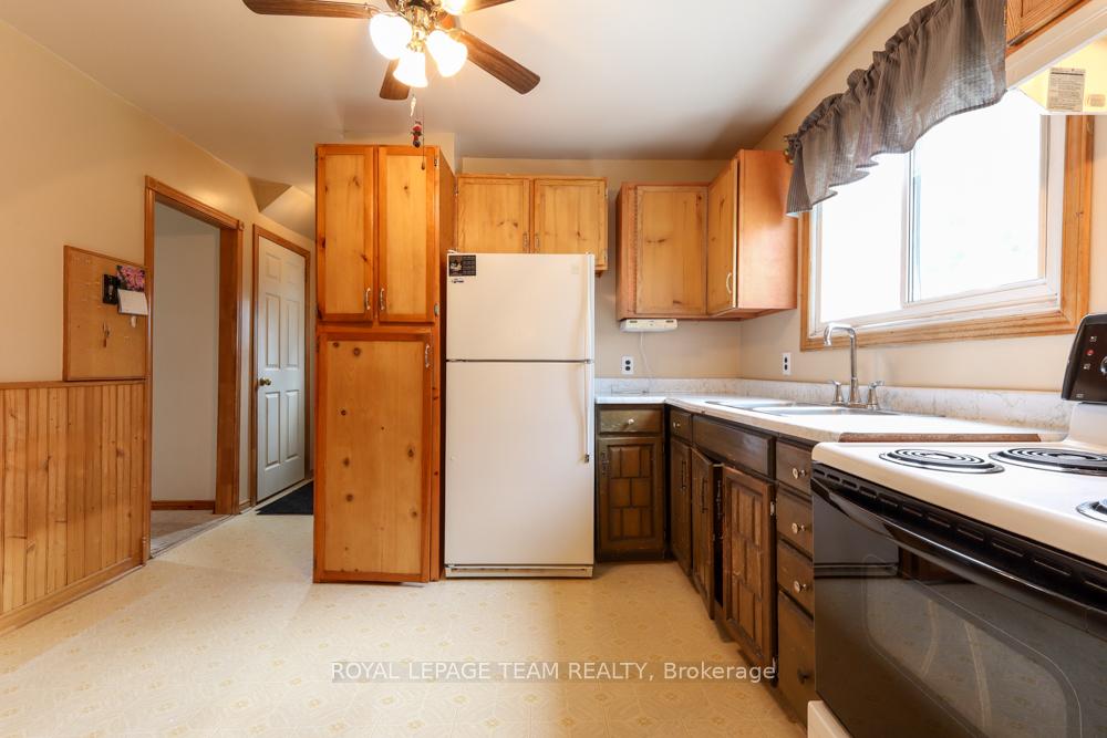 Photo 17 of 1454 Stagecoach Road, Ottawa, Greely — HOMEH