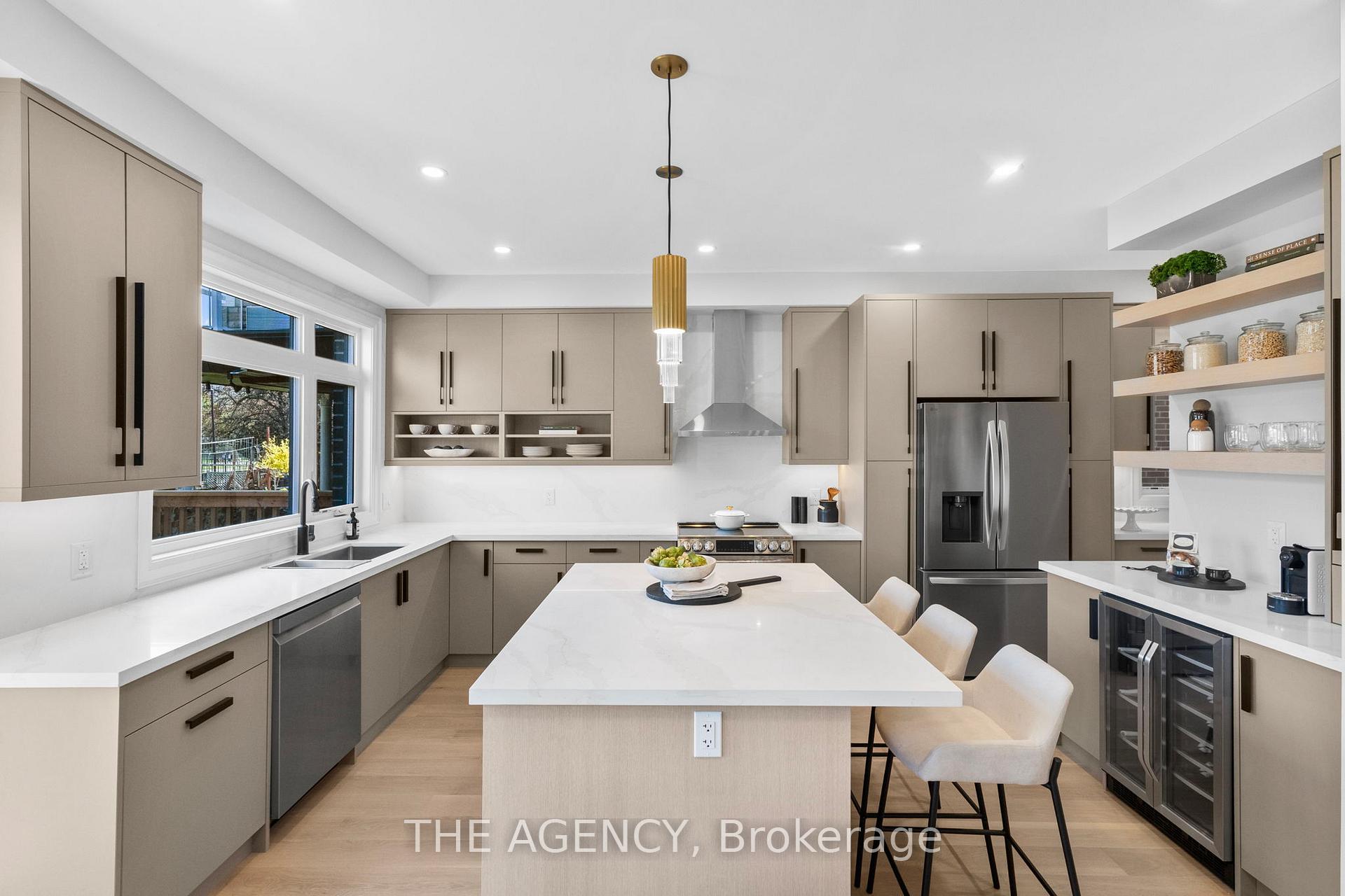 Photo 14 of 41 St Andrews Boulevard, Etobicoke, Kingsview Village-The Westway — HOMEH