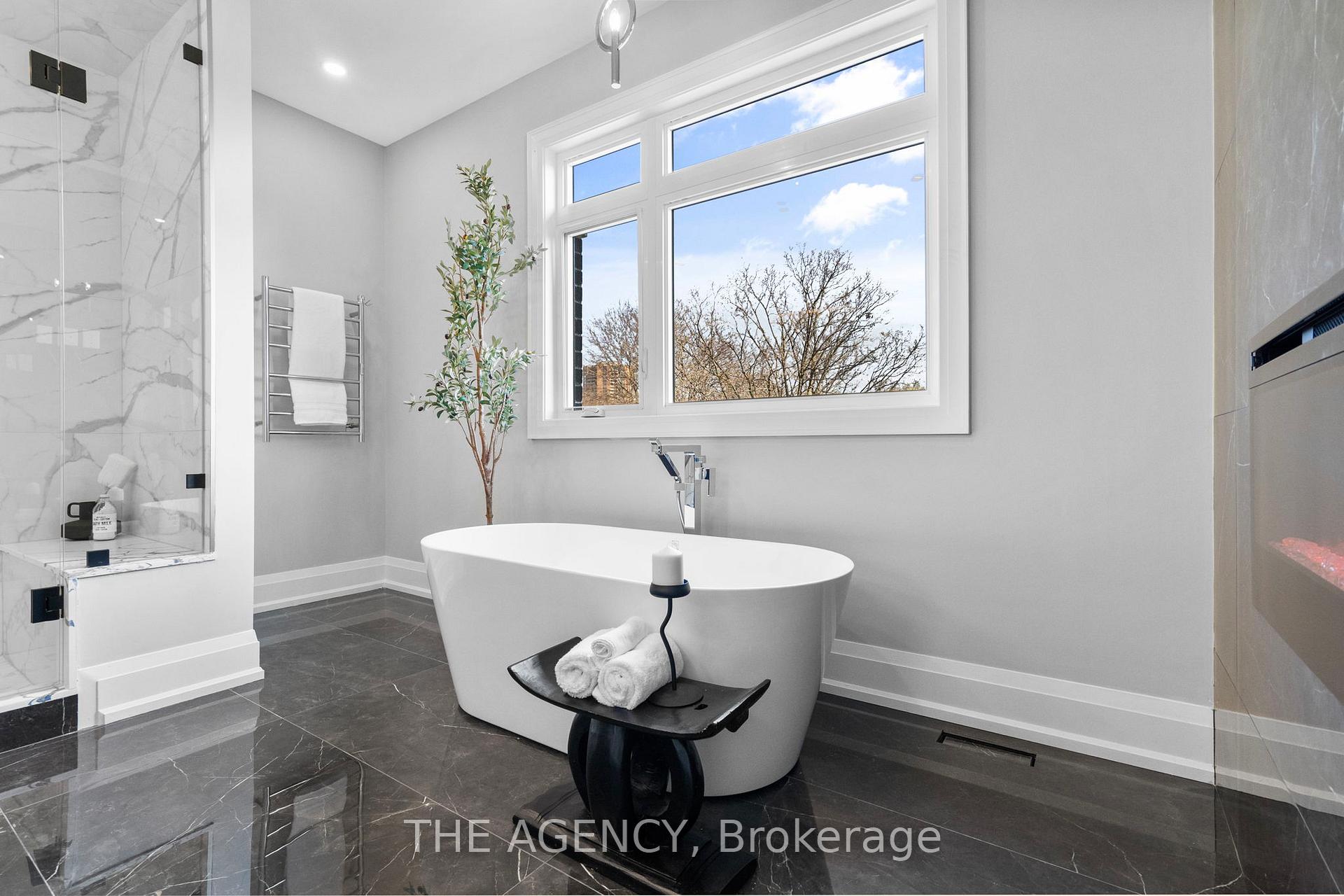 Photo 34 of 41 St Andrews Boulevard, Etobicoke, Kingsview Village-The Westway — HOMEH