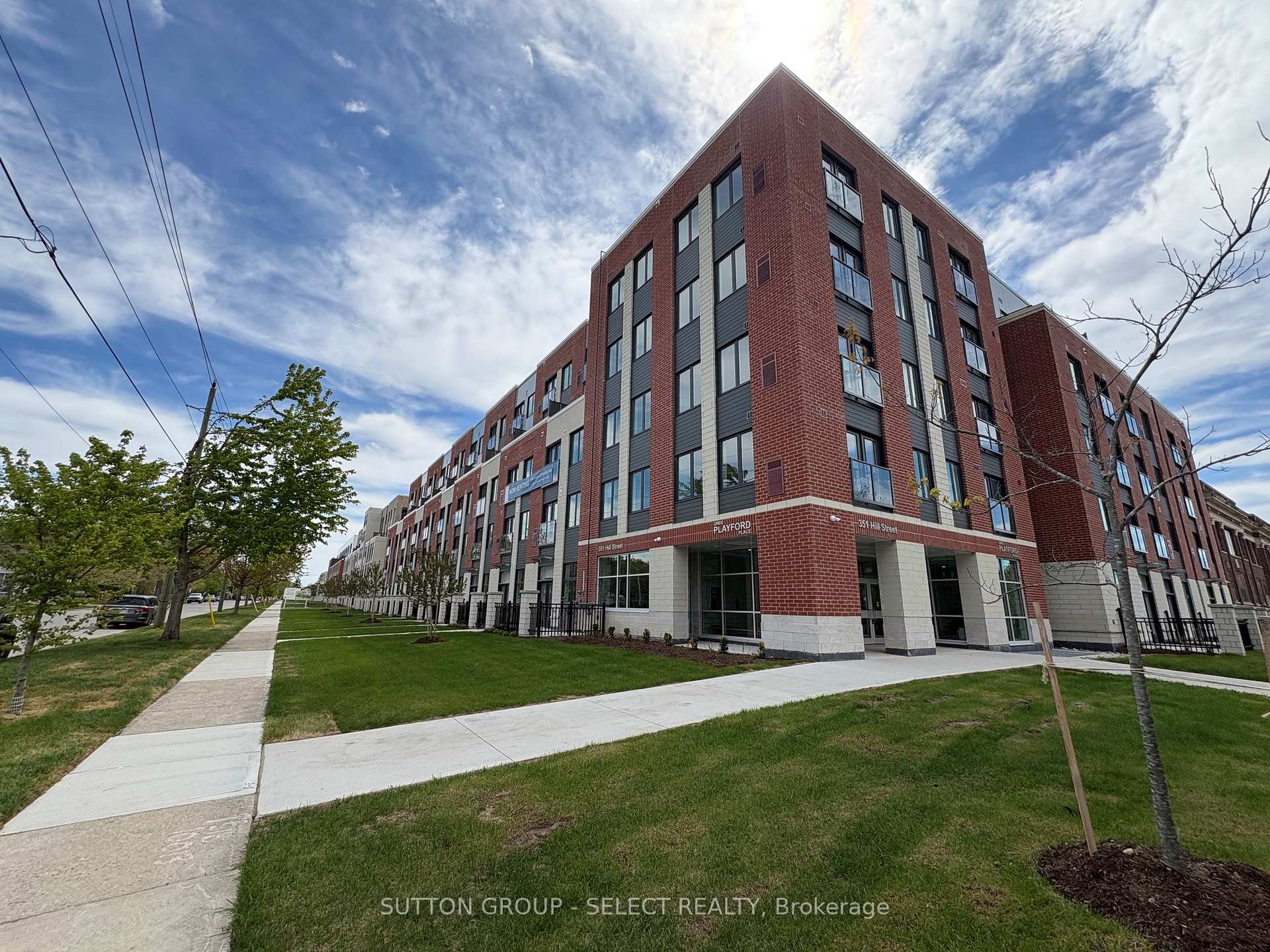 Front of Unit 220, 351 Hill Street