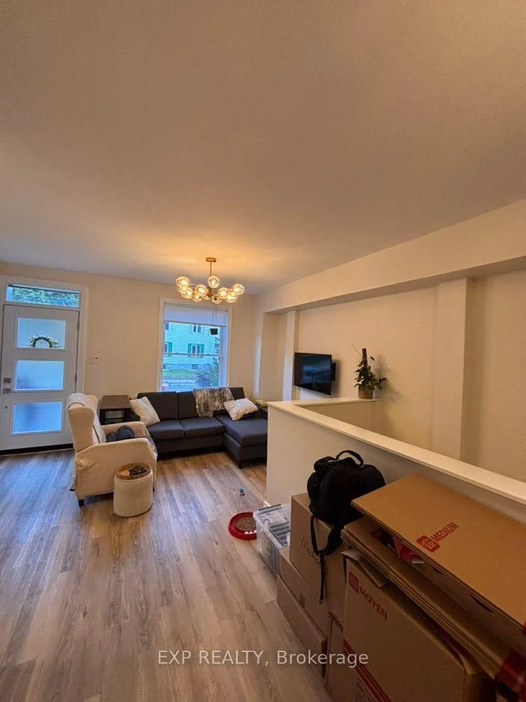 Photo 4 of 451 Sunnyside Avenue, Ottawa, Old Ottawa South — HOMEH