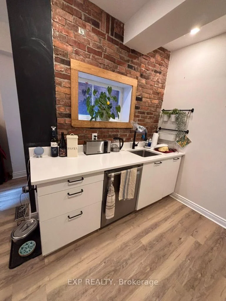 Photo 10 of 451 Sunnyside Avenue, Ottawa, Old Ottawa South — HOMEH