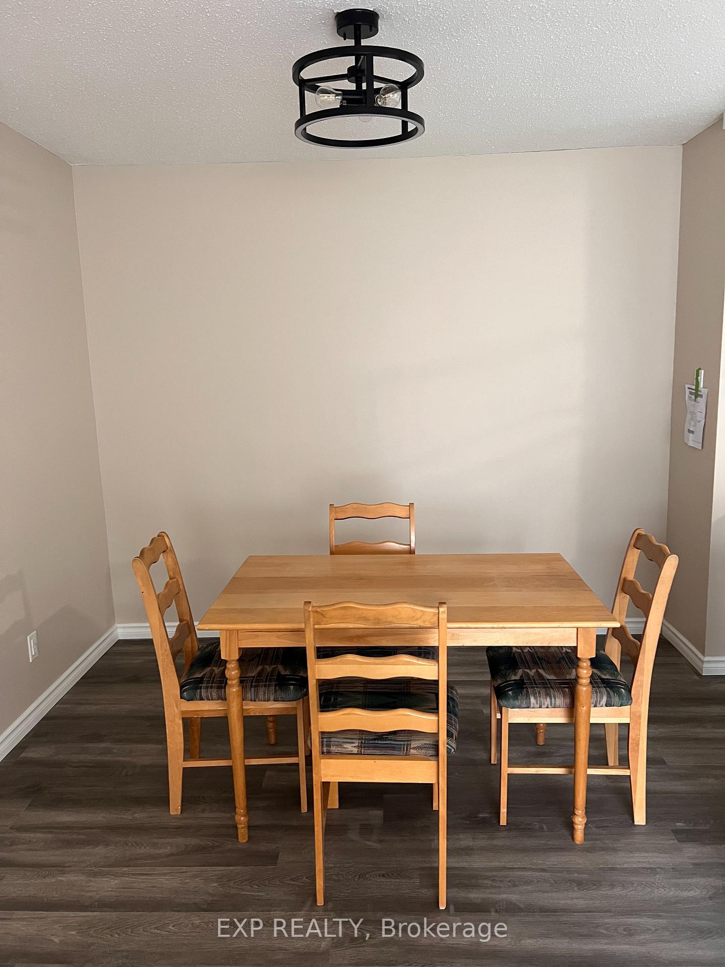 Photo 6 of Unit 1, 17 Canfield Road, Ottawa, Bayshore — HOMEH