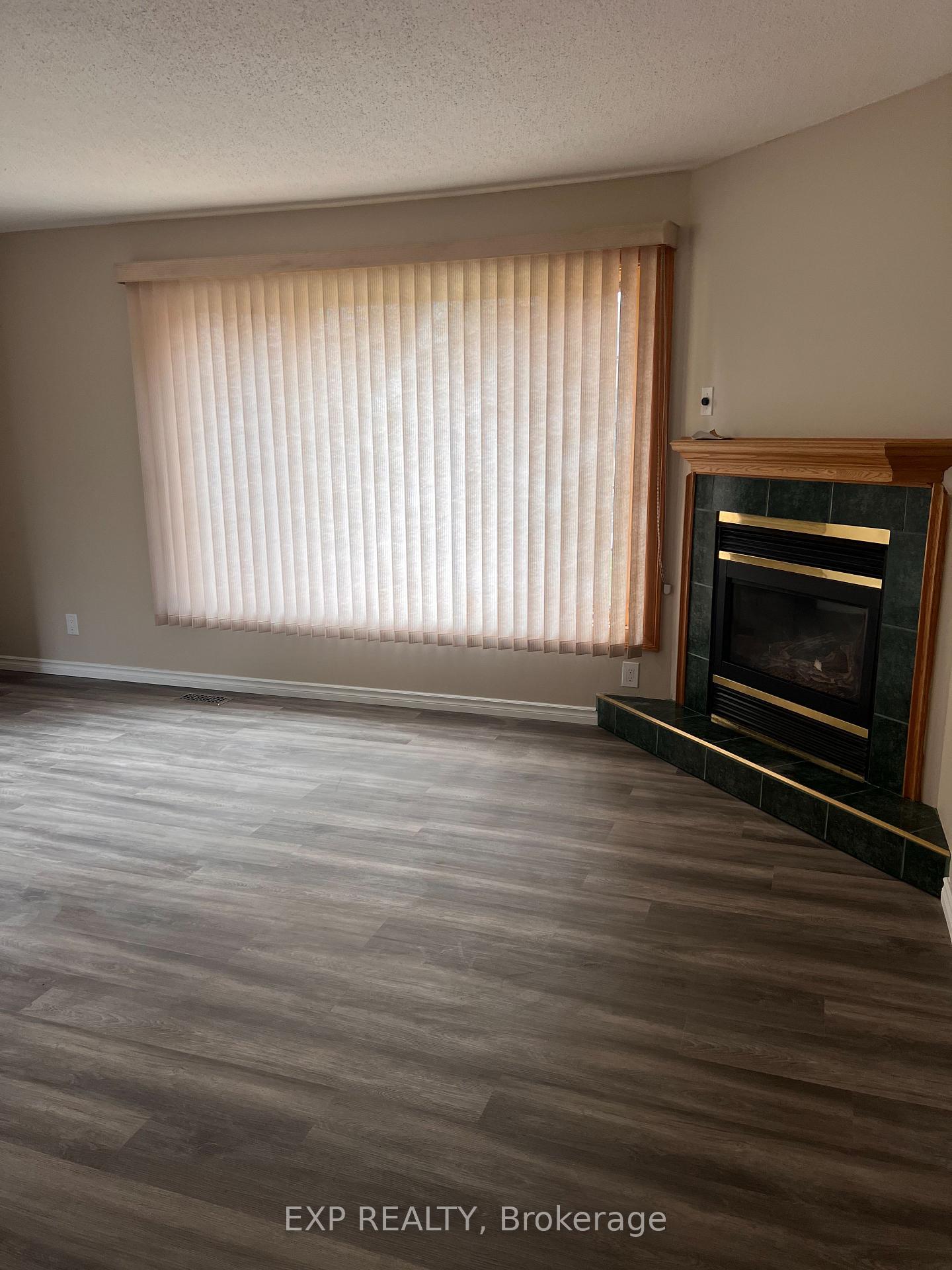 Photo 7 of Unit 1, 17 Canfield Road, Ottawa, Bayshore — HOMEH