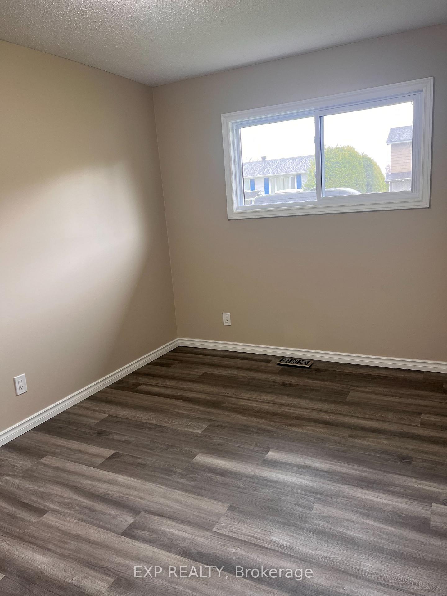 Photo 24 of Unit 1, 17 Canfield Road, Ottawa, Bayshore — HOMEH