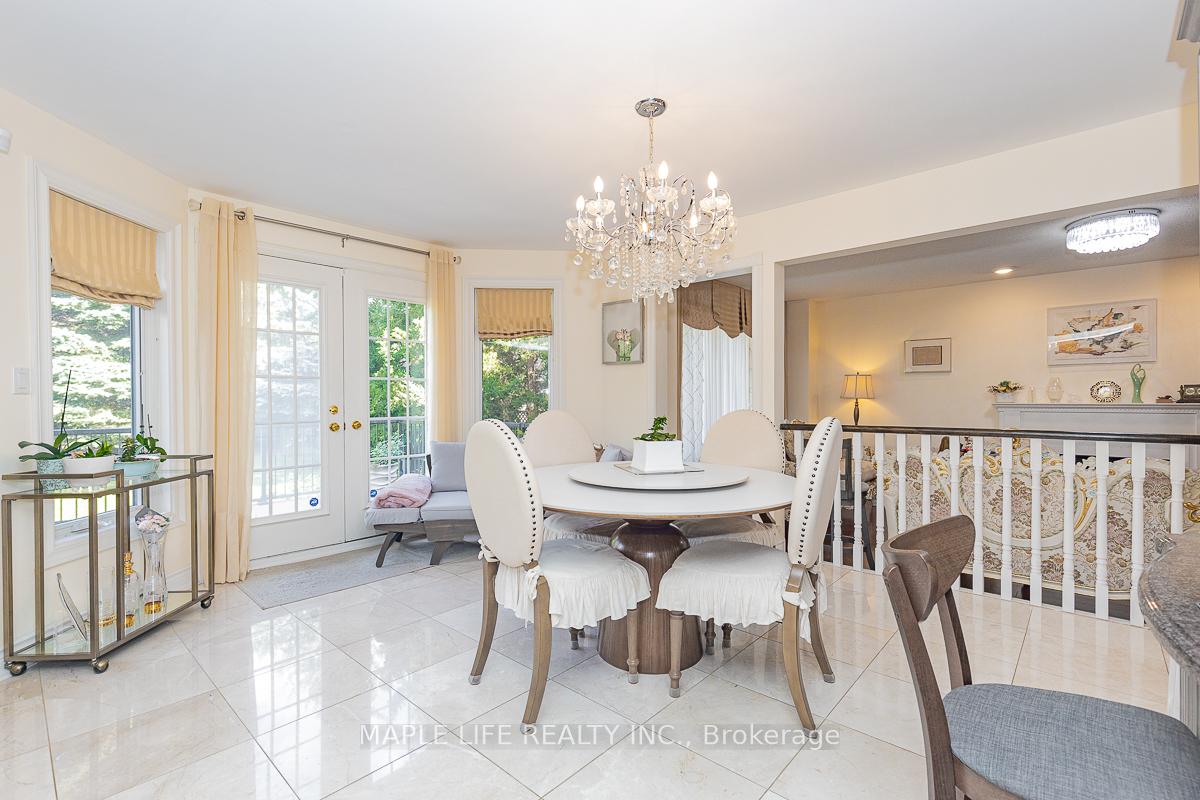 Photo 9 of 1 Elderwood Drive, Richmond Hill, Bayview Hill — HOMEH