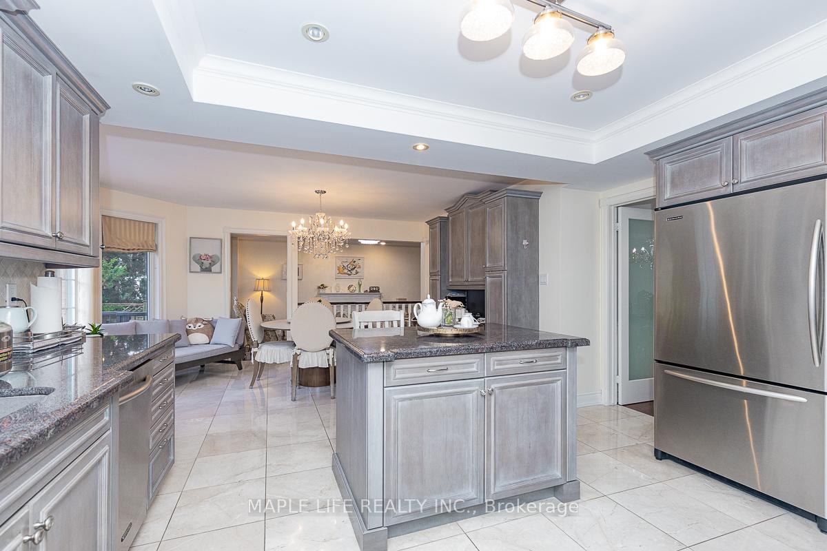 Photo 10 of 1 Elderwood Drive, Richmond Hill, Bayview Hill — HOMEH