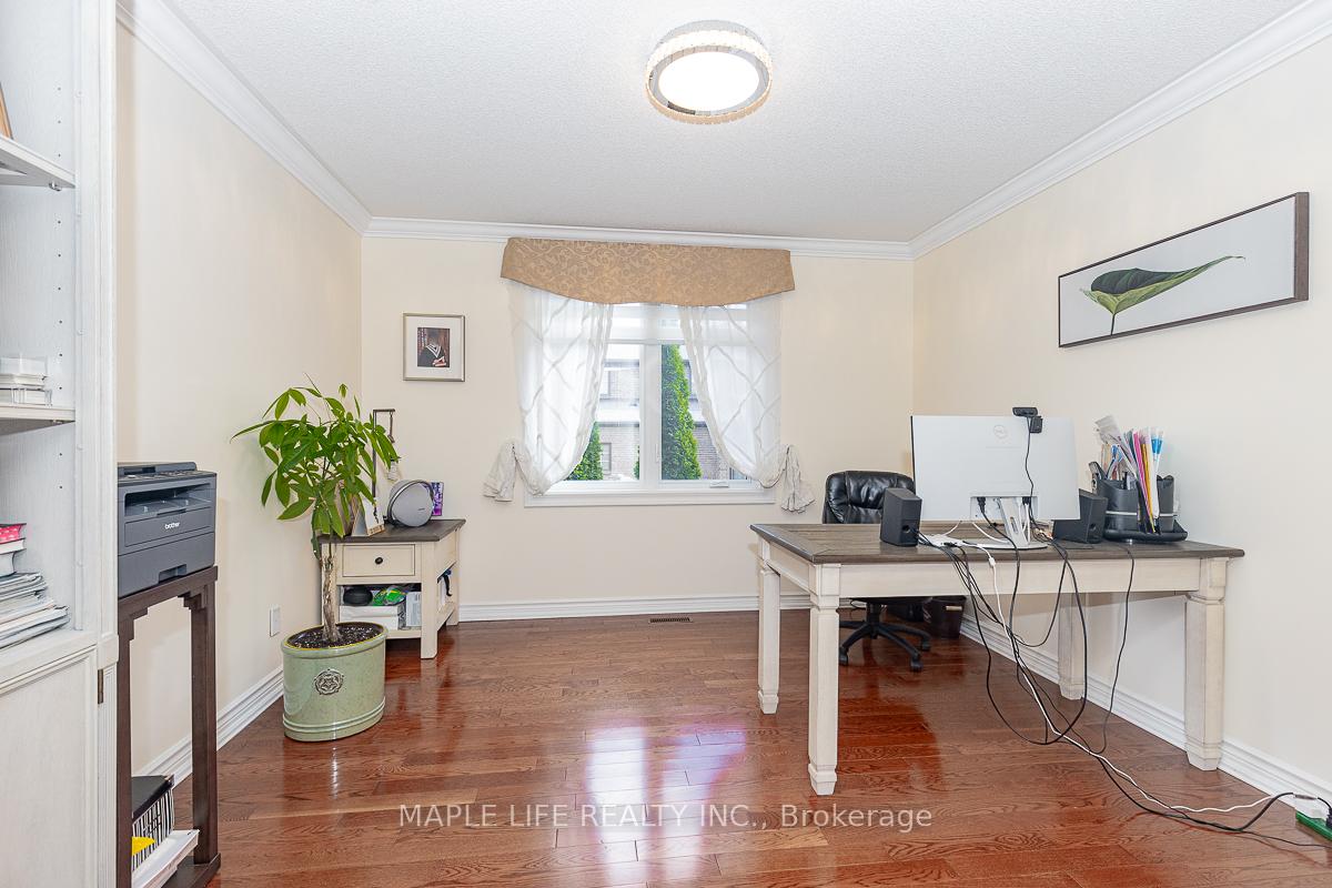 Photo 12 of 1 Elderwood Drive, Richmond Hill, Bayview Hill — HOMEH