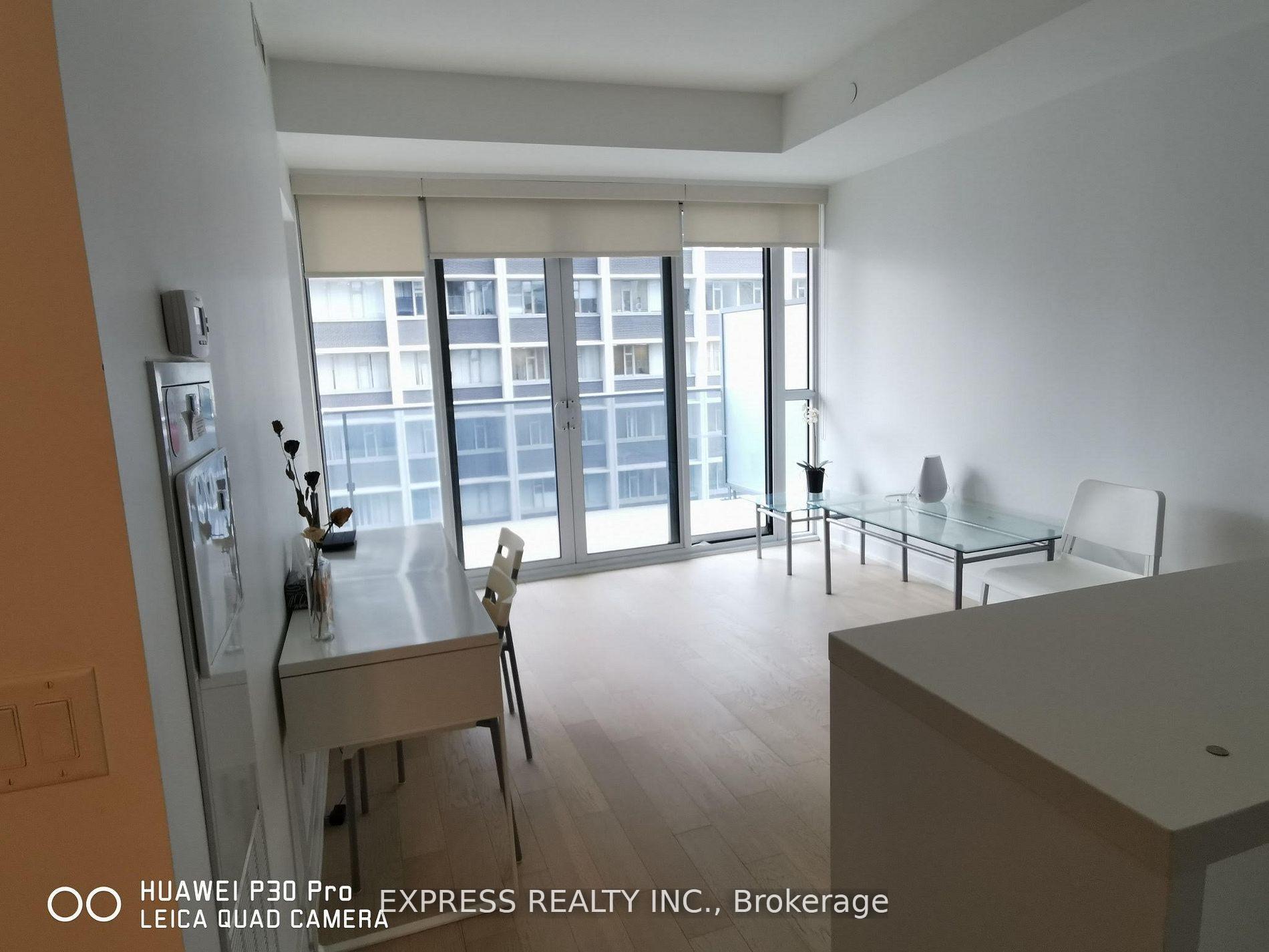 Front of Unit 1509, 7 Grenville Street