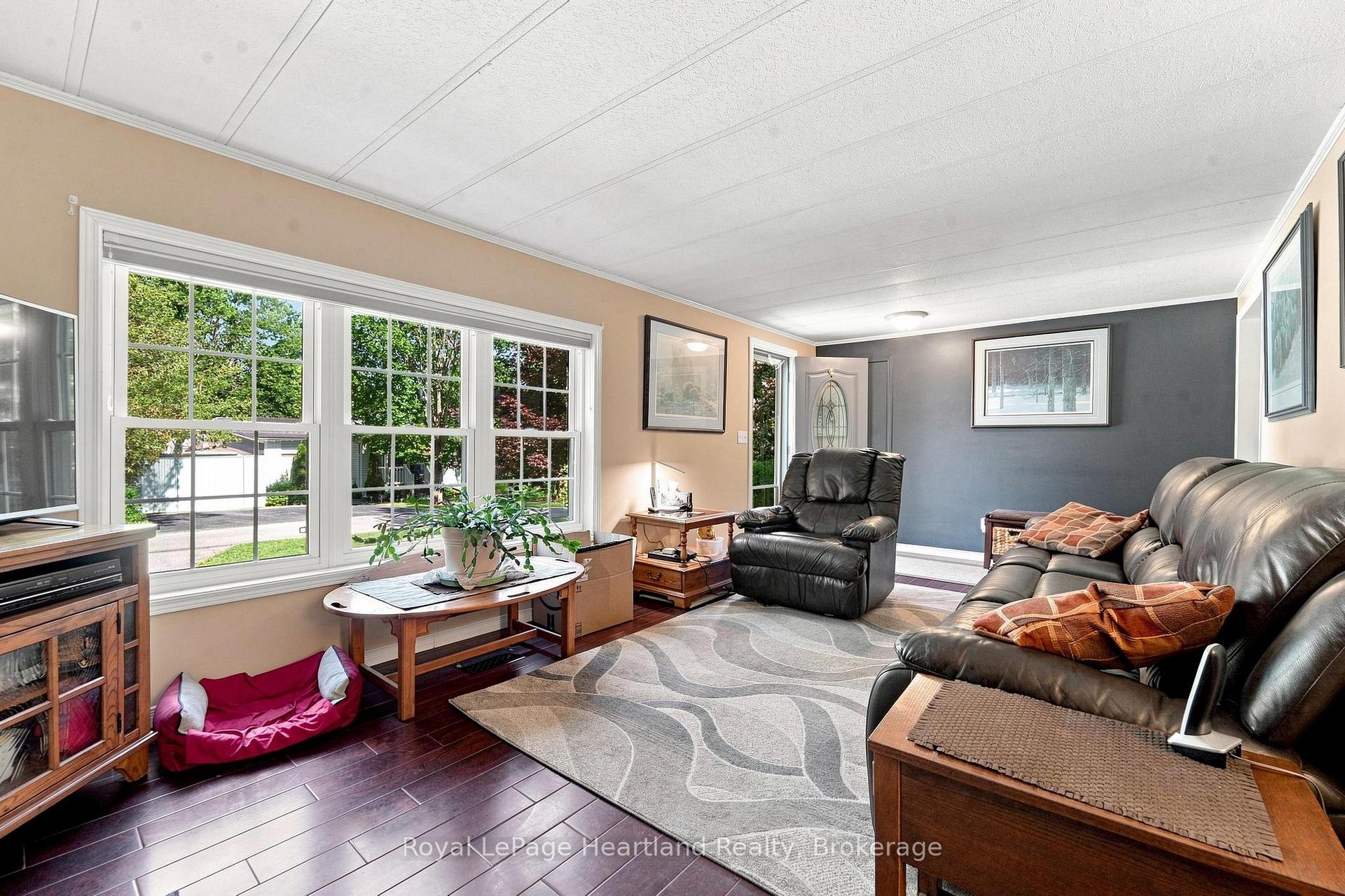 Photo 4 of 16 Huron Lane, Ashfield-Colborne-Wawanosh, Colborne — HOMEH
