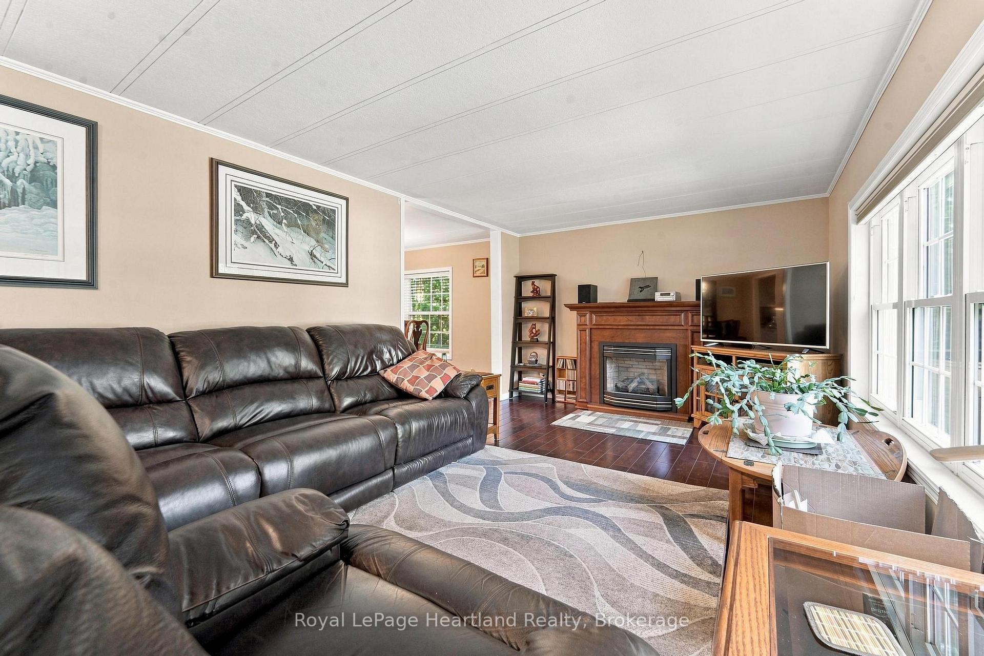 Photo 6 of 16 Huron Lane, Ashfield-Colborne-Wawanosh, Colborne — HOMEH