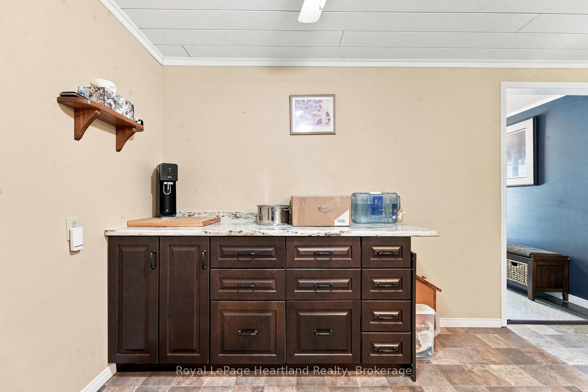 Photo 12 of 16 Huron Lane, Ashfield-Colborne-Wawanosh, Colborne — HOMEH