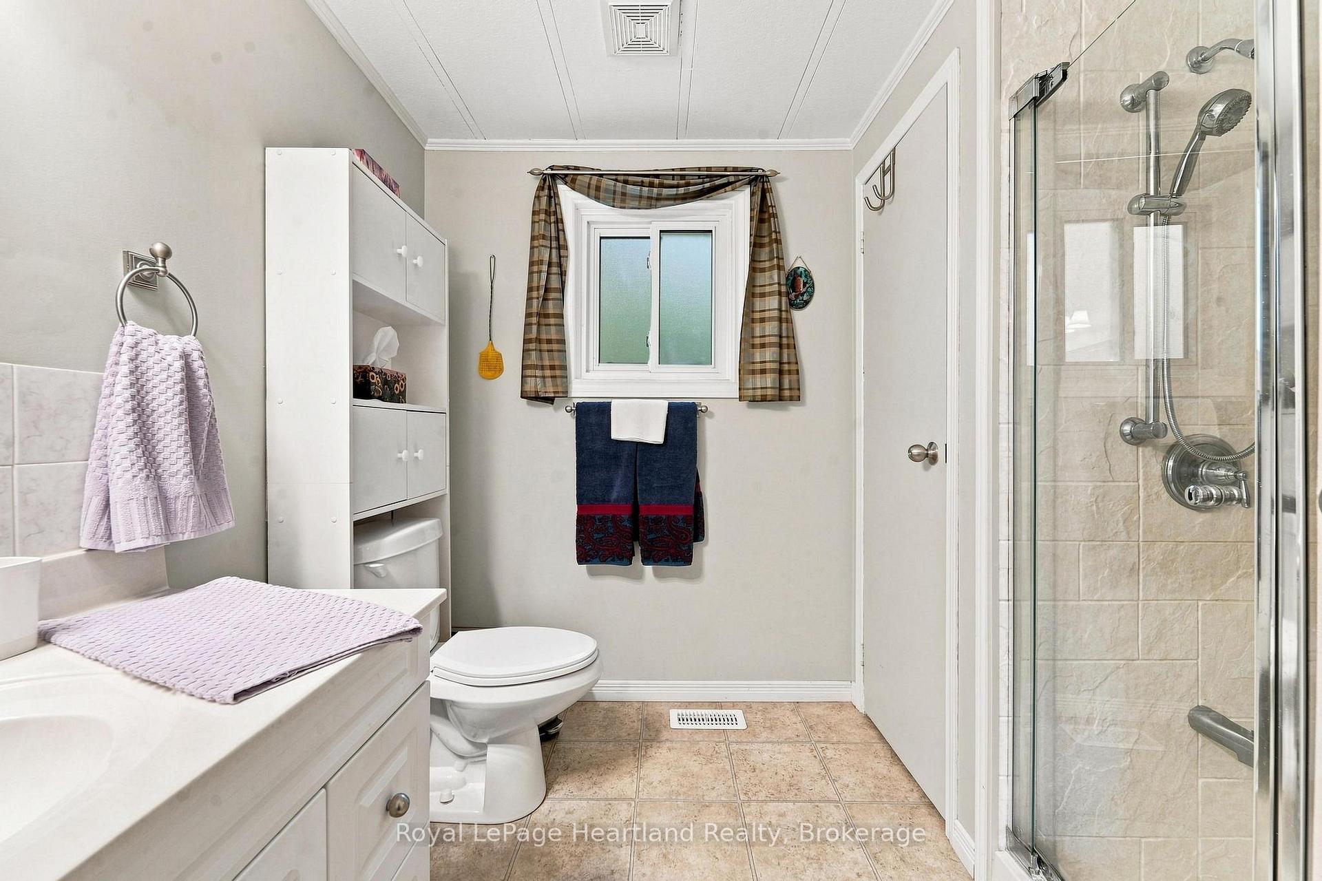 Photo 17 of 16 Huron Lane, Ashfield-Colborne-Wawanosh, Colborne — HOMEH