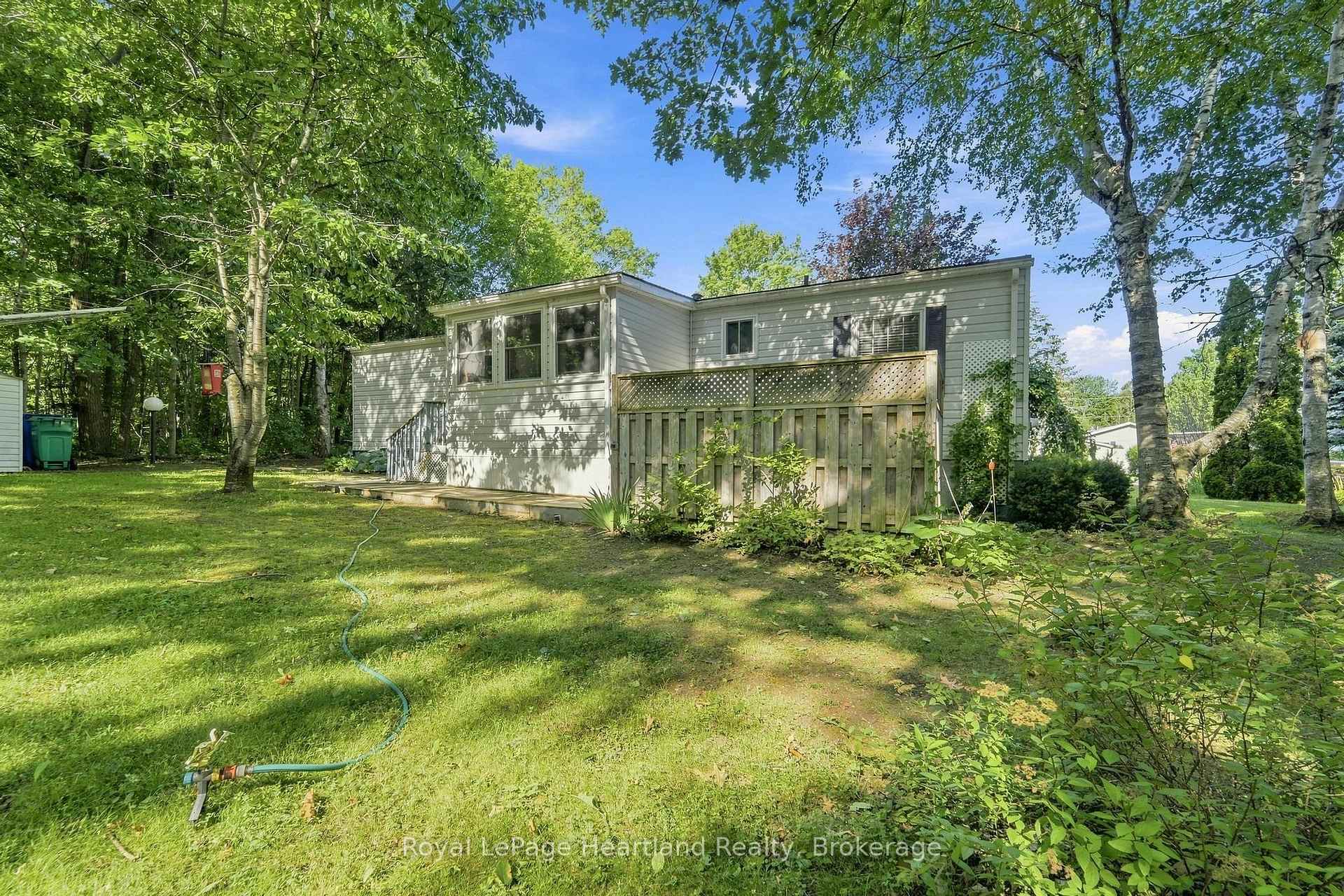 Photo 33 of 16 Huron Lane, Ashfield-Colborne-Wawanosh, Colborne — HOMEH