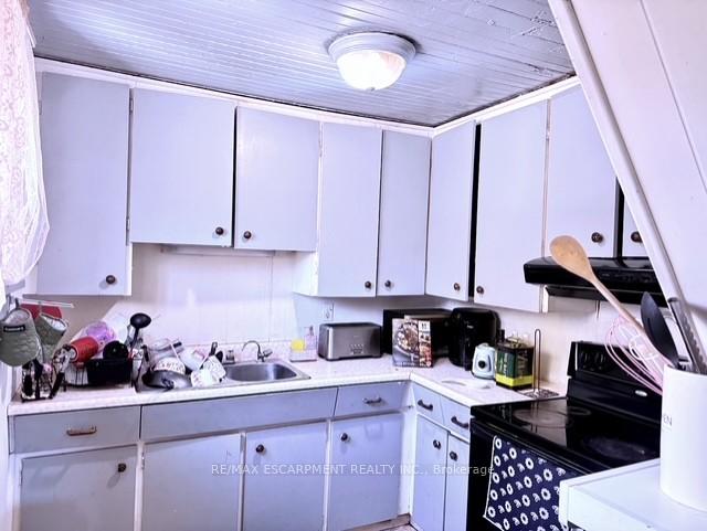 Photo 4 of 441 Mud Street, Hamilton, Rural Stoney Creek — HOMEH