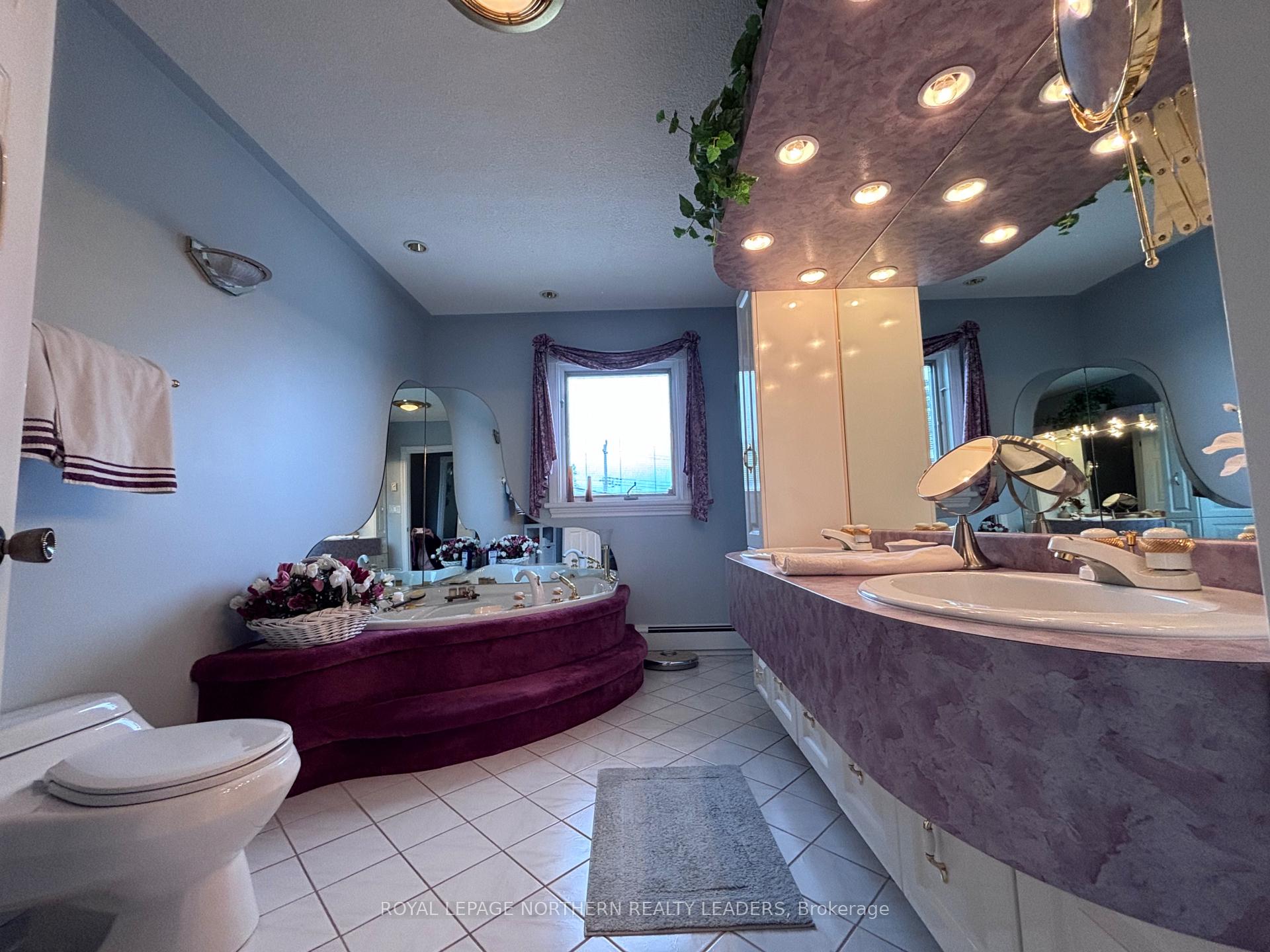 Photo 31 of 324 Third Avenue, Cochrane — HOMEH