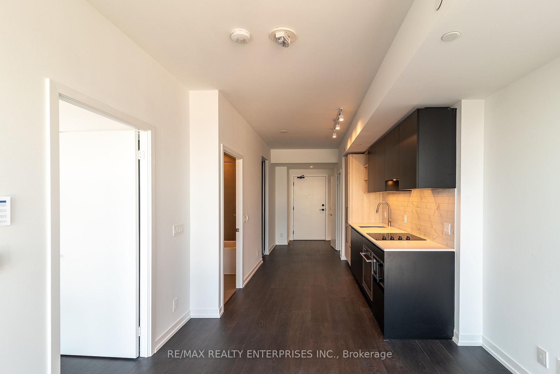 Photo 3 of Unit 4315, 55 Mercer Street, Toronto, Waterfront Communities — HOMEH