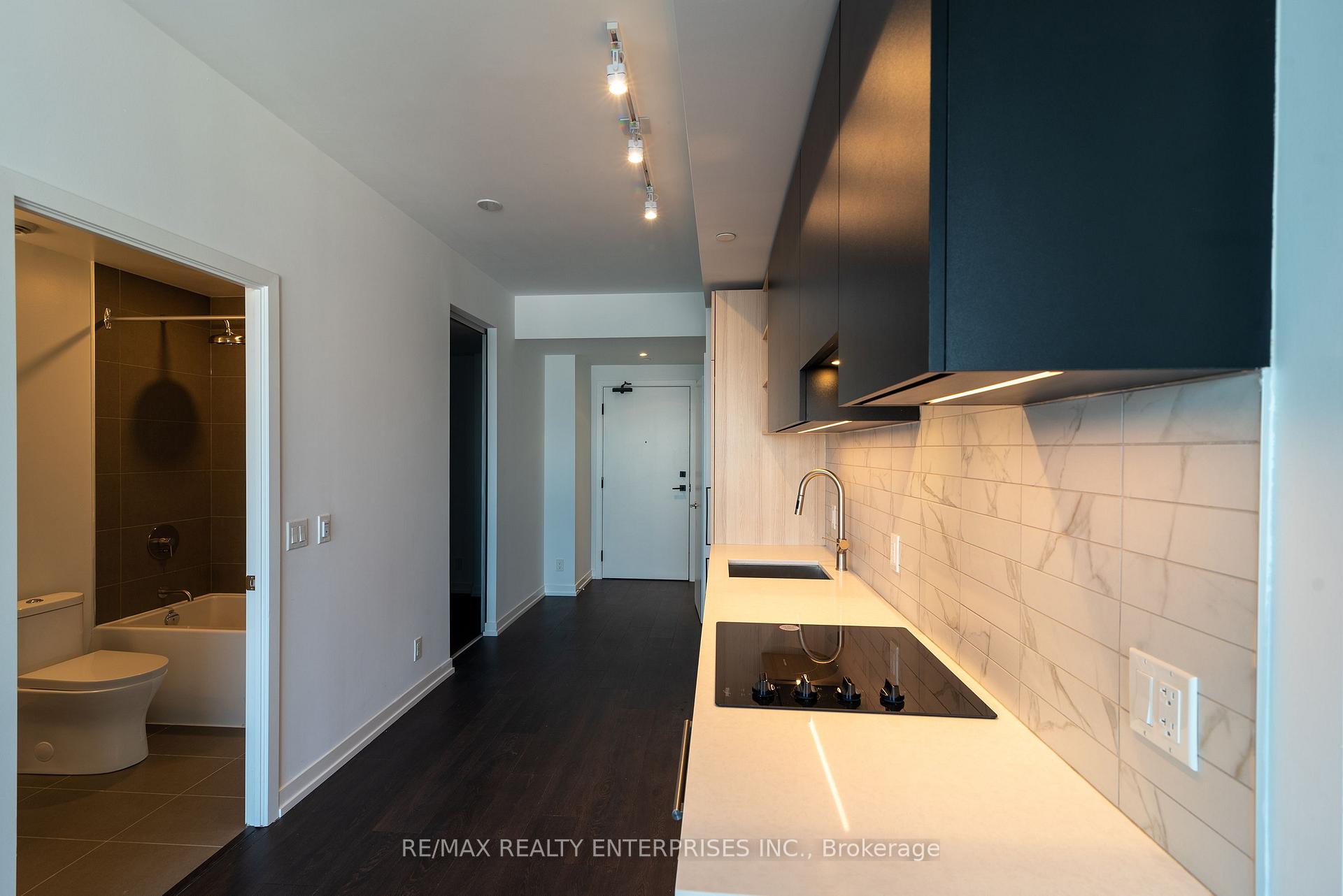 Photo 4 of Unit 4315, 55 Mercer Street, Toronto, Waterfront Communities — HOMEH