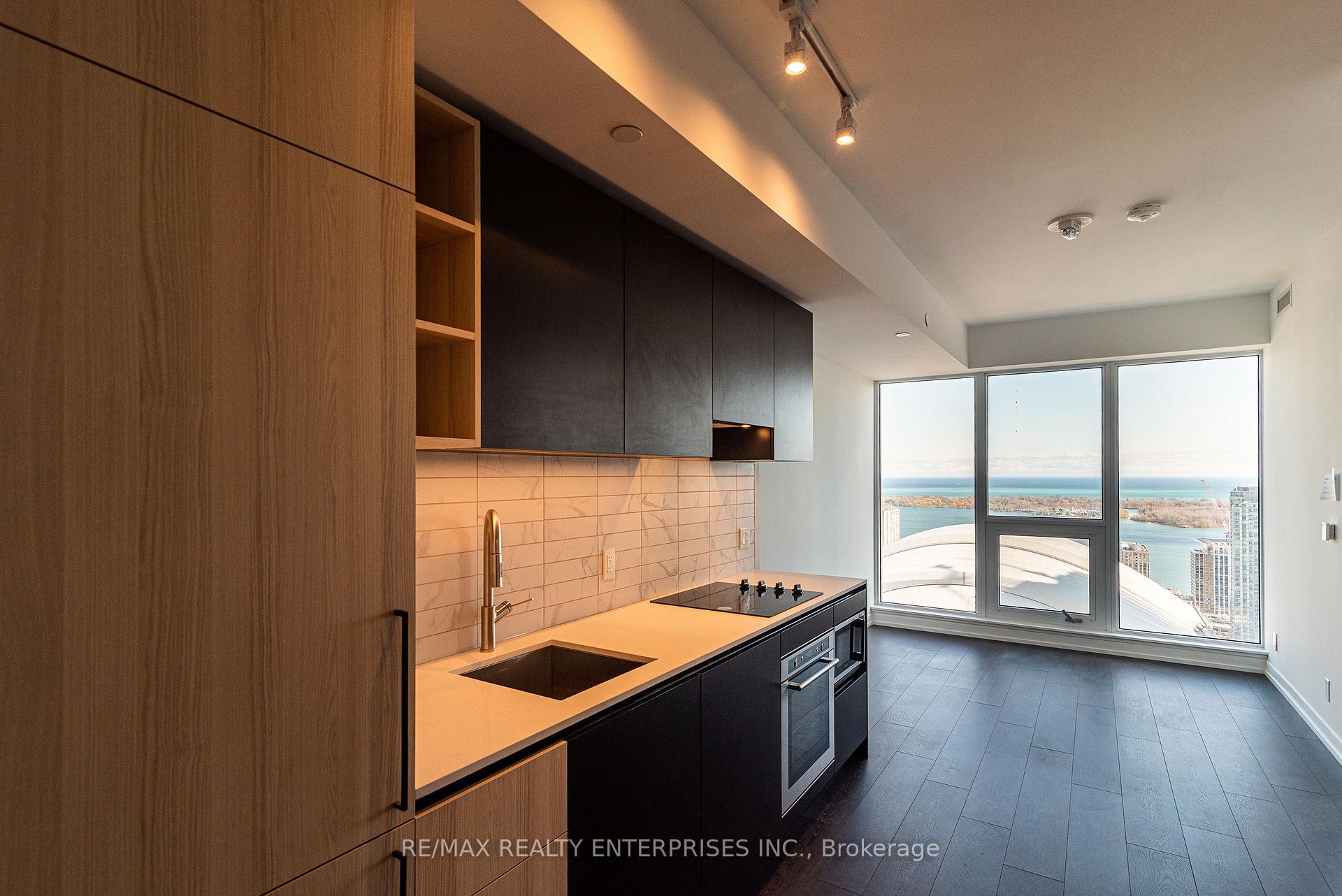 Photo 9 of Unit 4315, 55 Mercer Street, Toronto, Waterfront Communities — HOMEH
