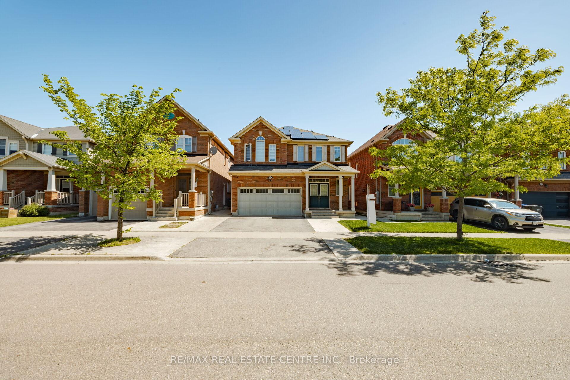Photo 3 of 58 Seafair Crescent, Brampton, Fletcher's West — HOMEH