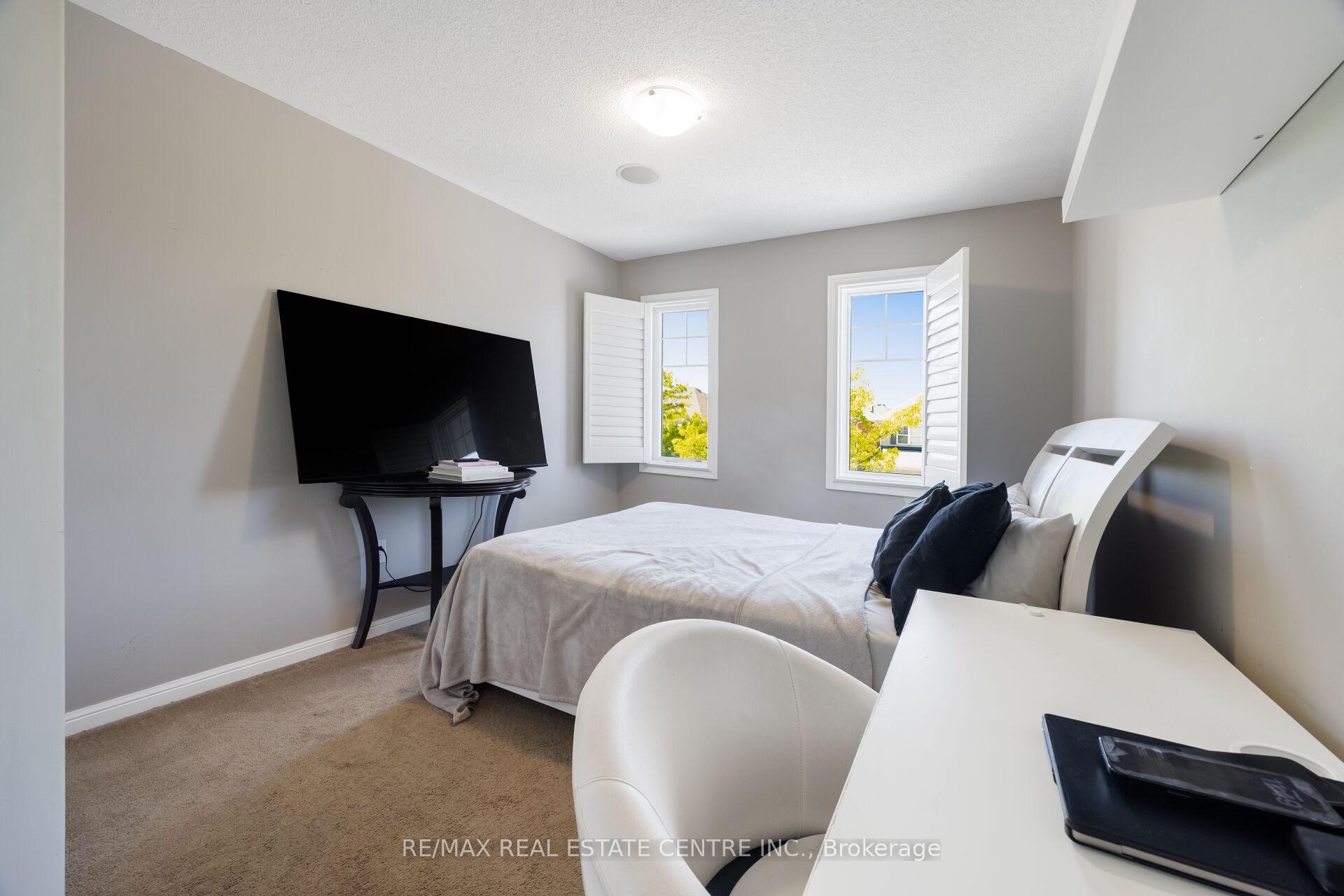 Photo 31 of 58 Seafair Crescent, Brampton, Fletcher's West — HOMEH