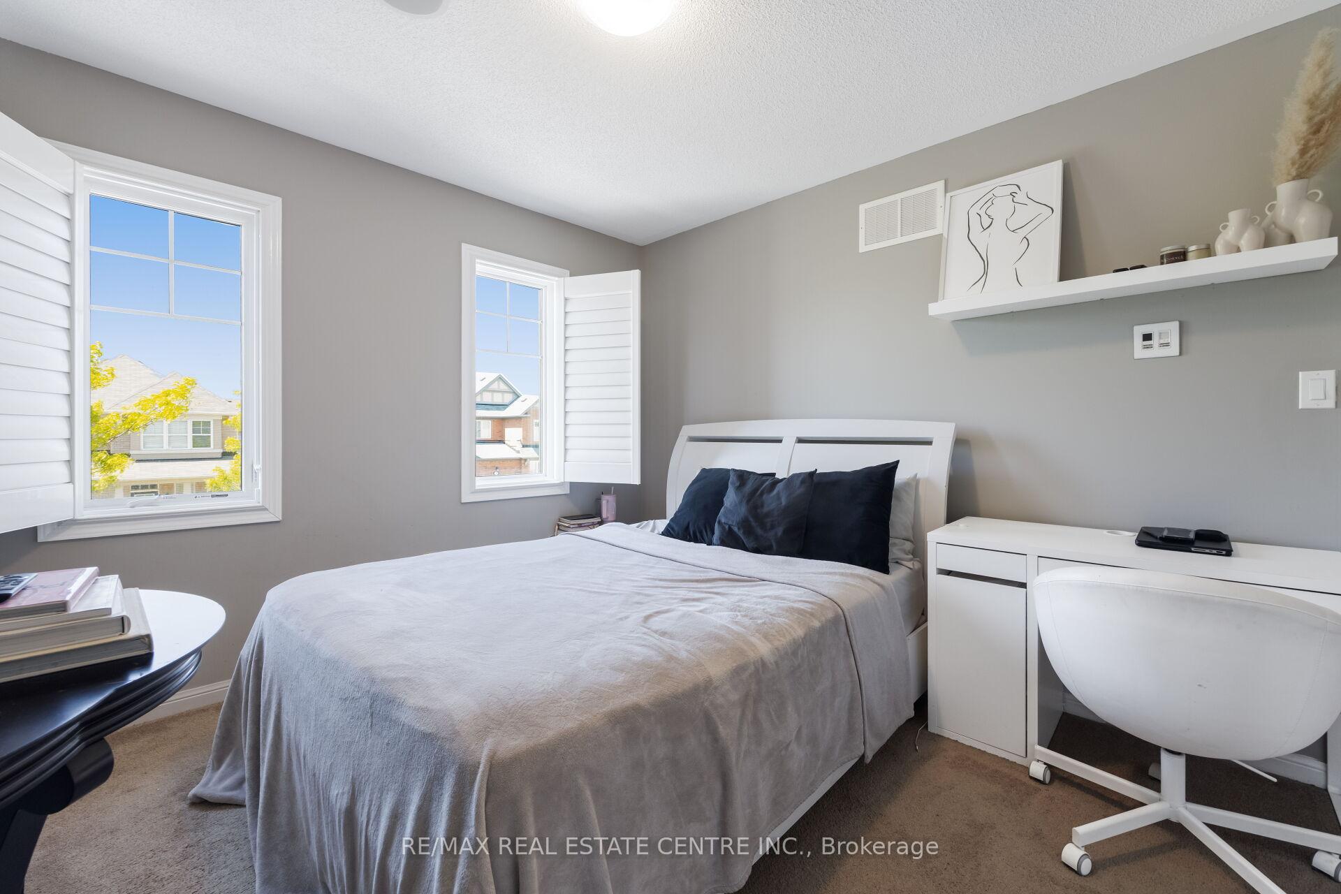 Photo 32 of 58 Seafair Crescent, Brampton, Fletcher's West — HOMEH