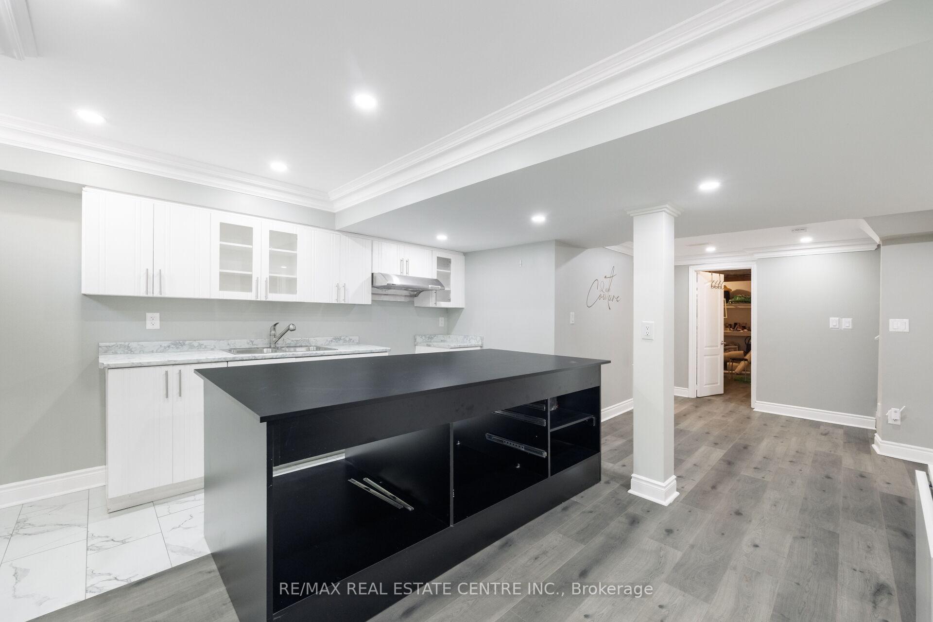 Photo 44 of 58 Seafair Crescent, Brampton, Fletcher's West — HOMEH