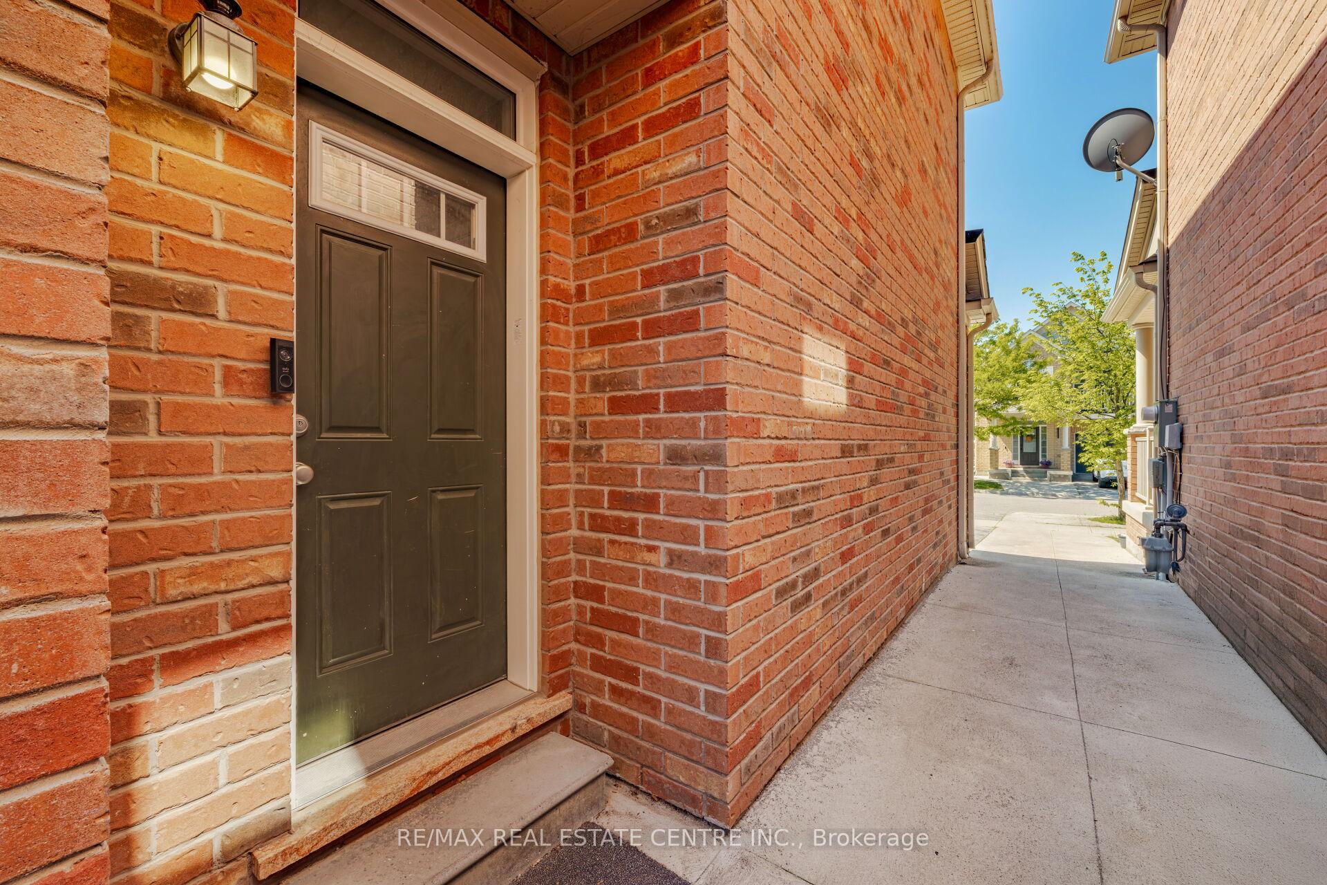Photo 47 of 58 Seafair Crescent, Brampton, Fletcher's West — HOMEH