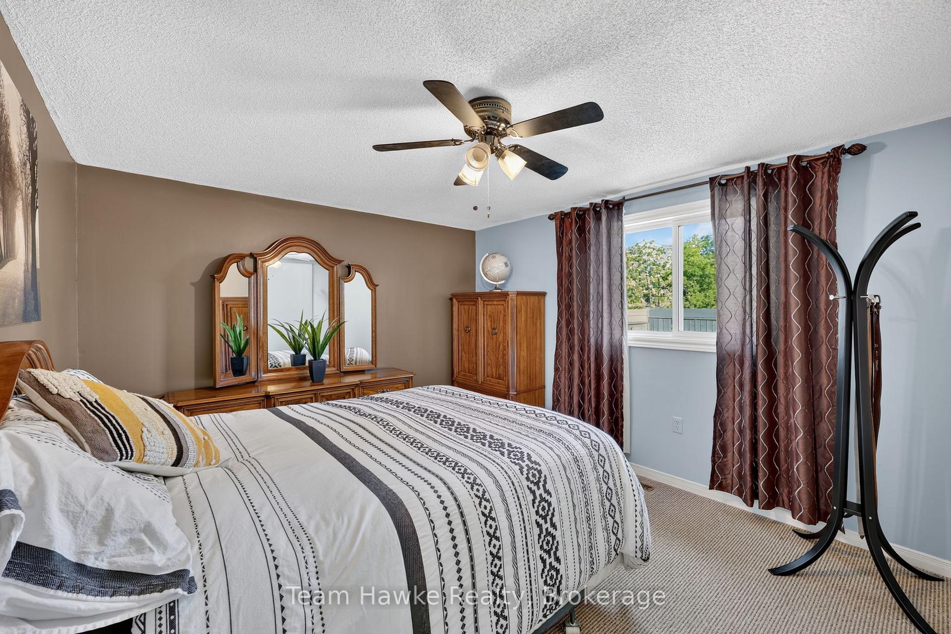 Photo 17 of 400 Galloway Boulevard, Midland — HOMEH