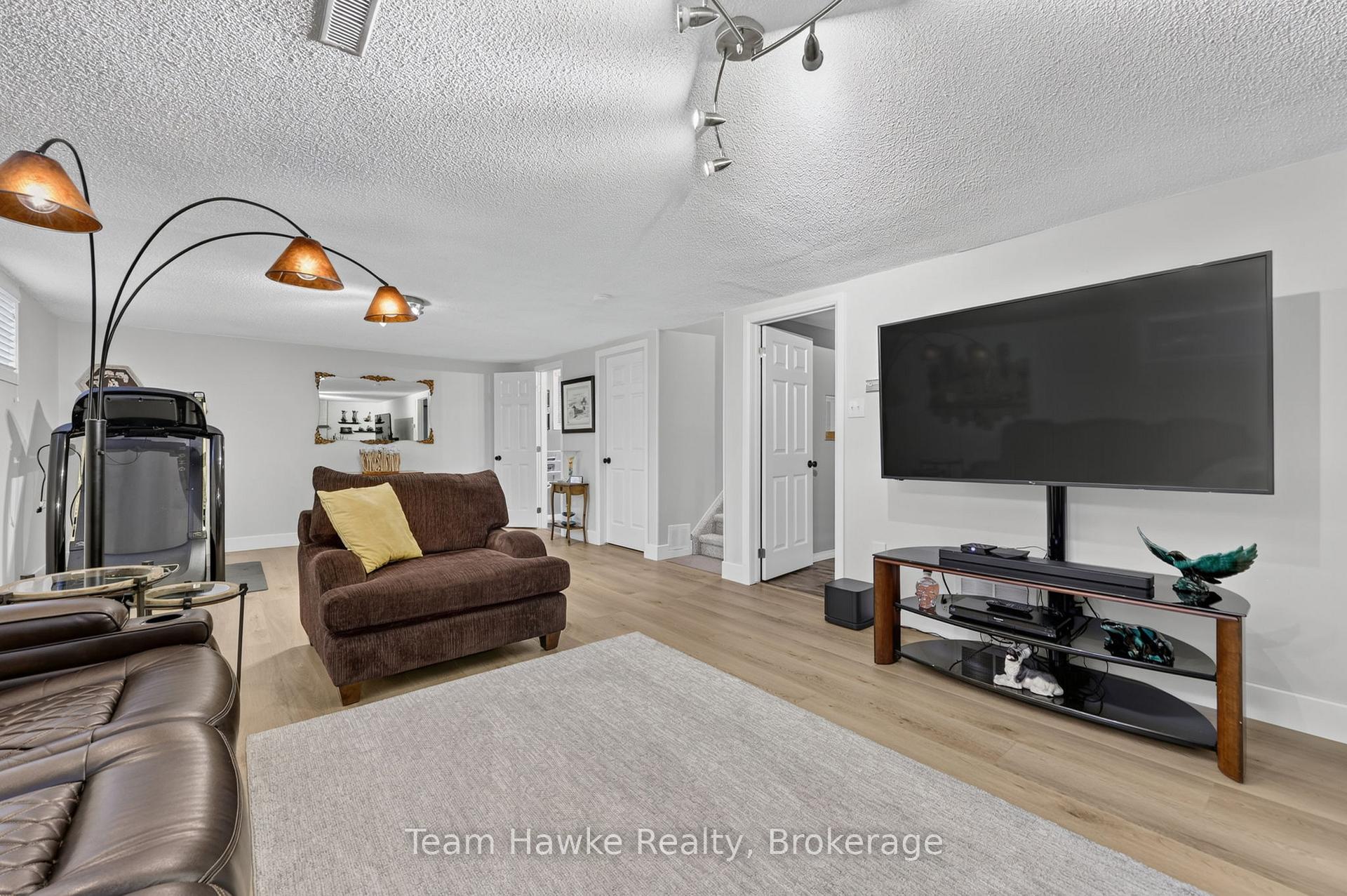 Photo 24 of 400 Galloway Boulevard, Midland — HOMEH