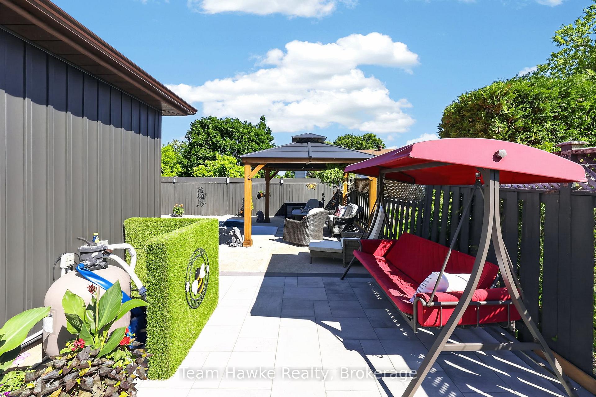 Photo 32 of 400 Galloway Boulevard, Midland — HOMEH