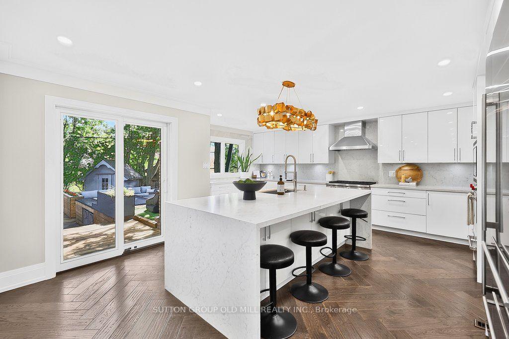 Photo 14 of 51 Princeton Road, Etobicoke, Kingsway South — HOMEH