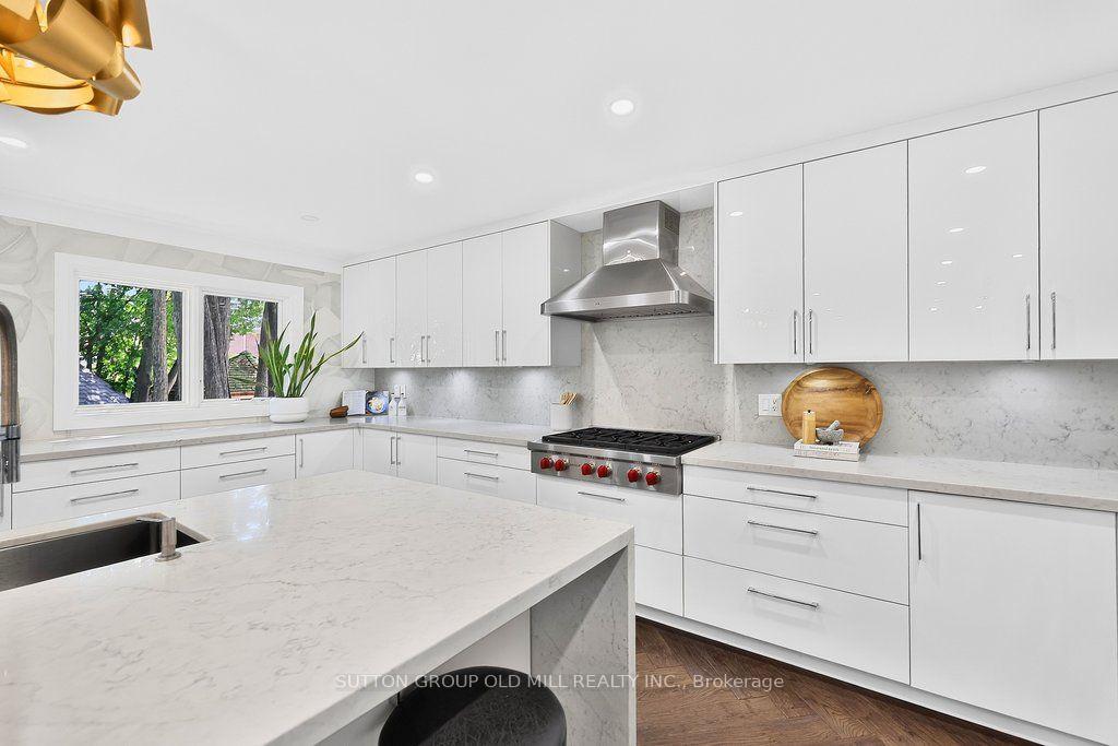 Photo 16 of 51 Princeton Road, Etobicoke, Kingsway South — HOMEH