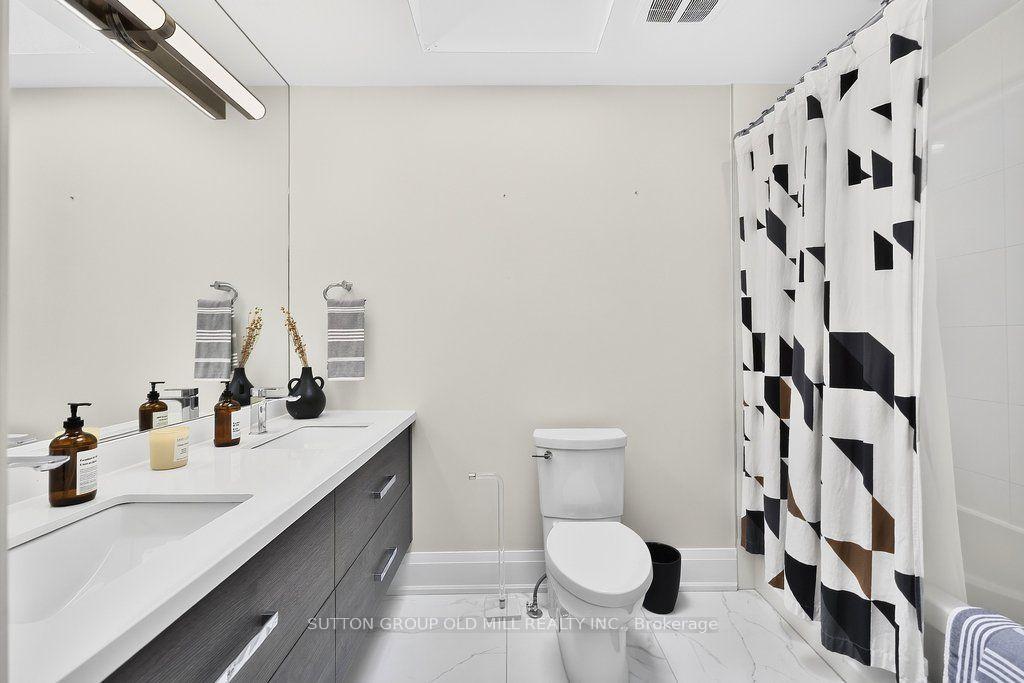 Photo 34 of 51 Princeton Road, Etobicoke, Kingsway South — HOMEH