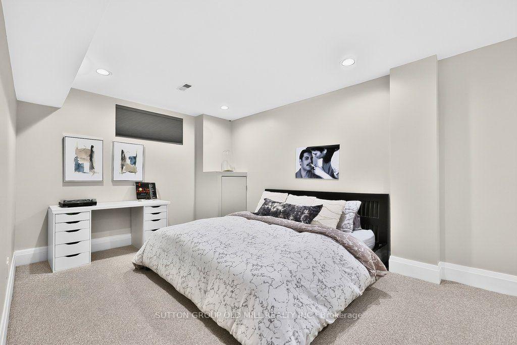 Photo 37 of 51 Princeton Road, Etobicoke, Kingsway South — HOMEH