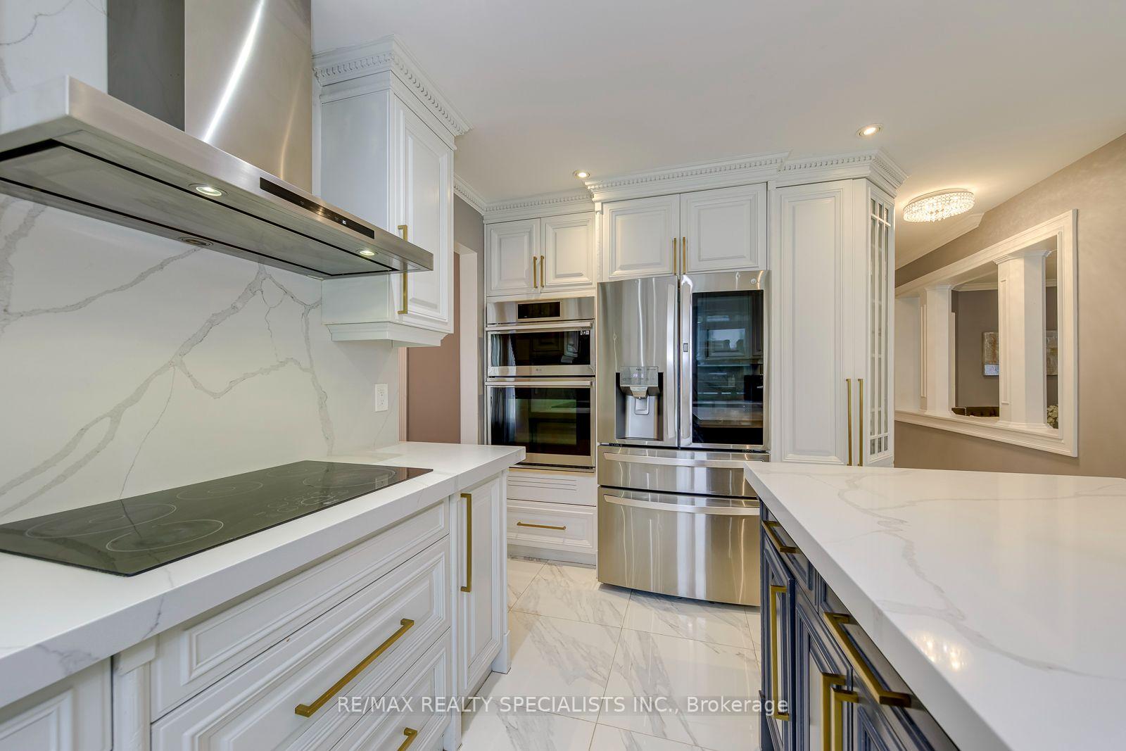 Photo 17 of 1499 Ravensmoor Crescent, Mississauga, East Credit — HOMEH