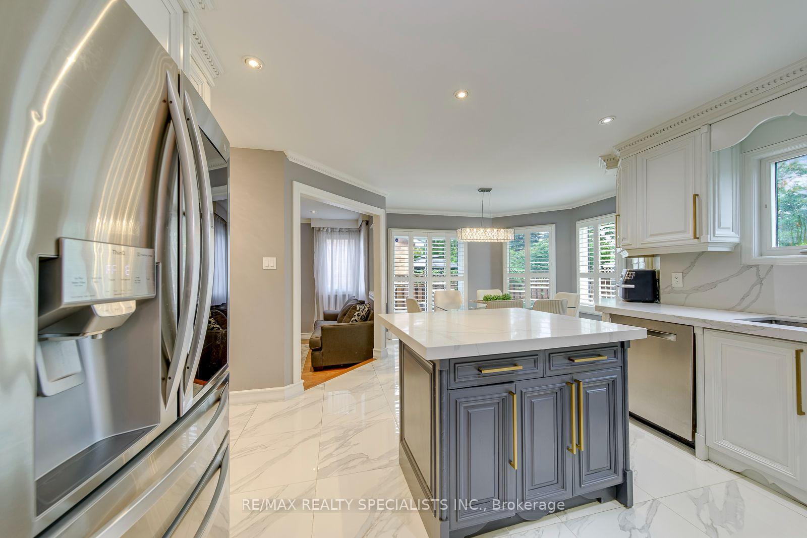 Photo 18 of 1499 Ravensmoor Crescent, Mississauga, East Credit — HOMEH