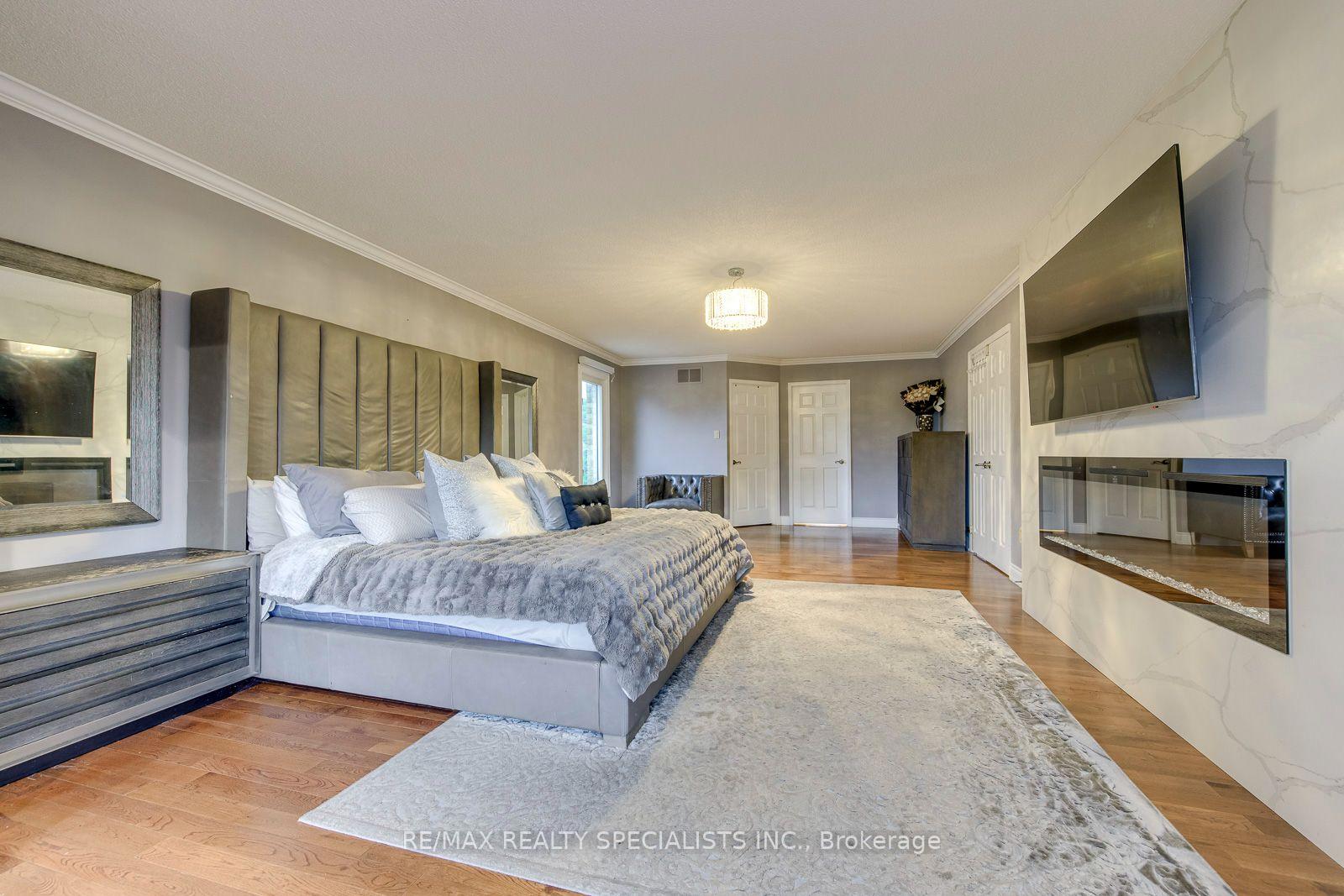 Photo 28 of 1499 Ravensmoor Crescent, Mississauga, East Credit — HOMEH